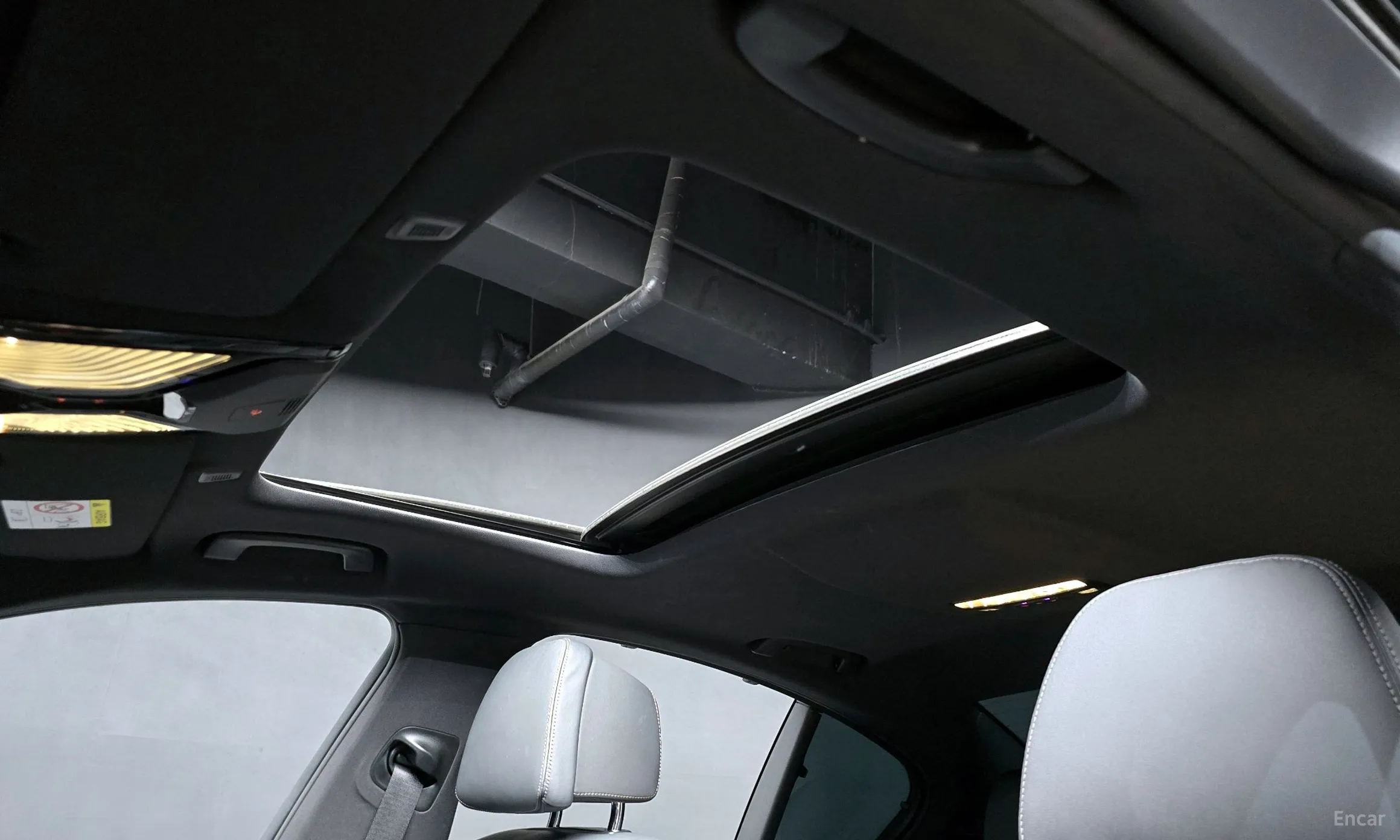 BMW 5 Series (G30) превью 18