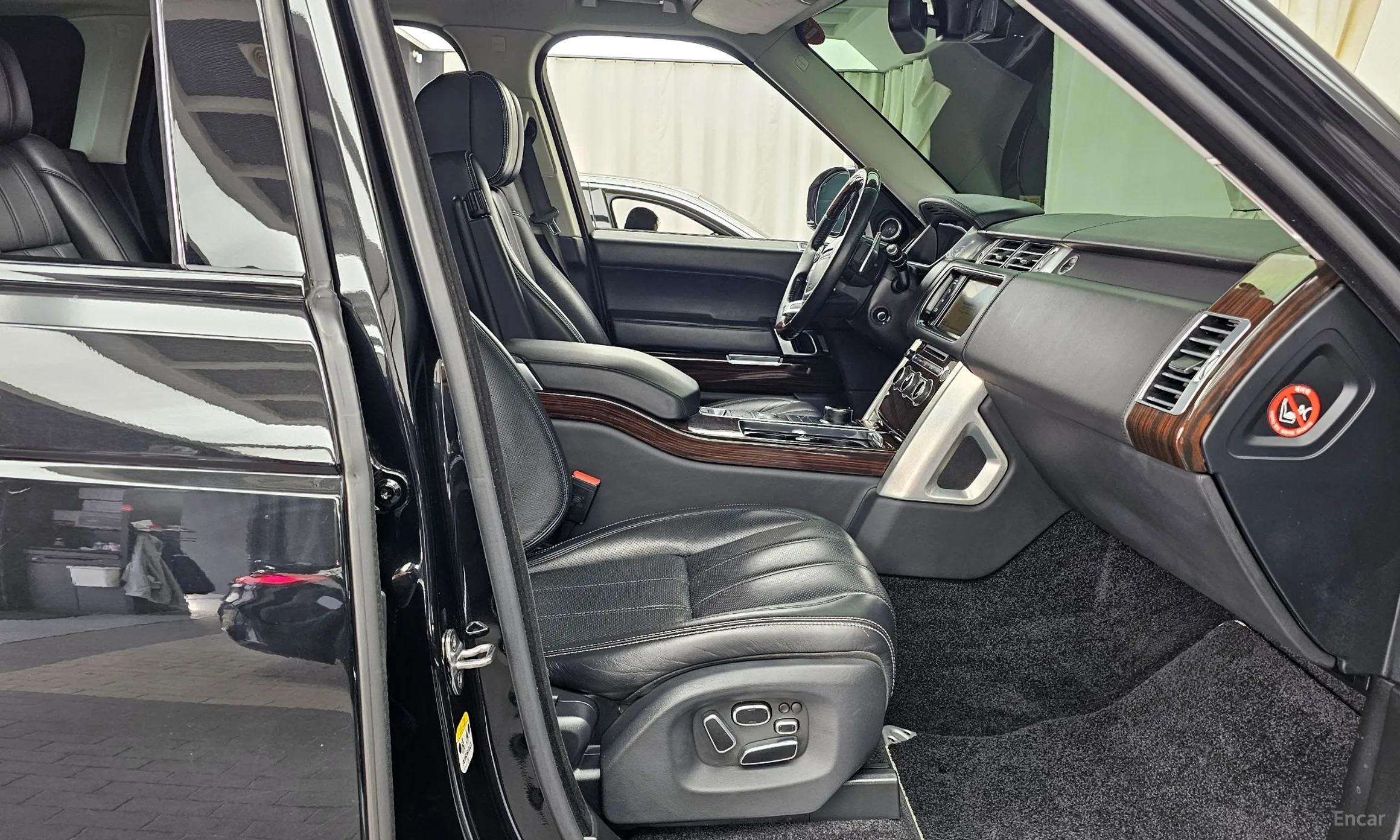 Land Rover Range Rover 4th Generation превью 11