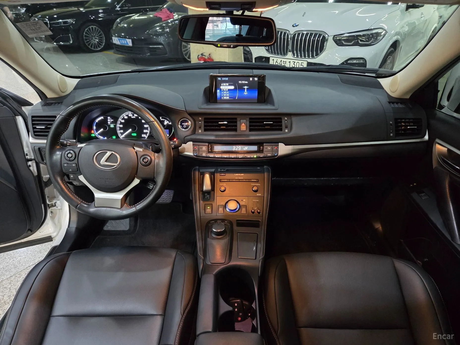 Lexus CT200h превью 8