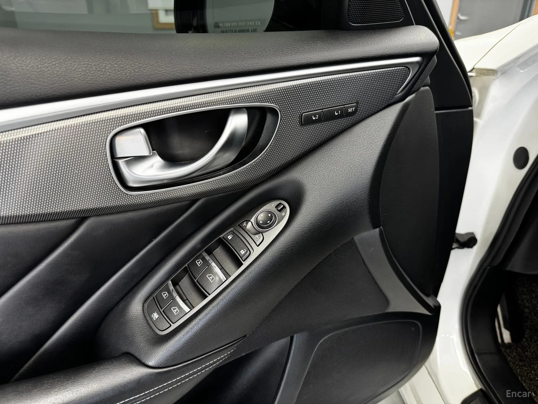 Infiniti Q50 превью 11