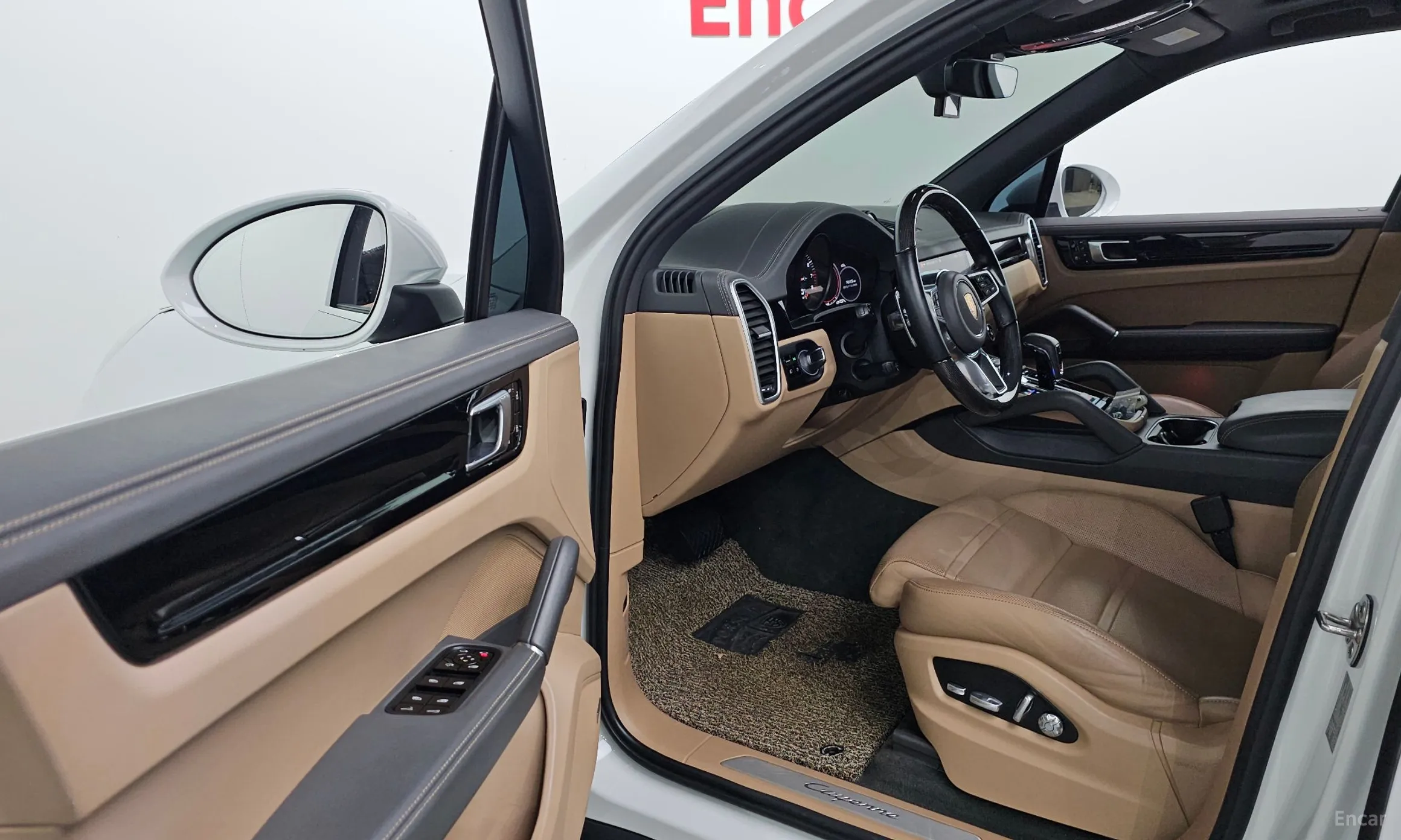 Porsche Cayenne (PO536) превью 10