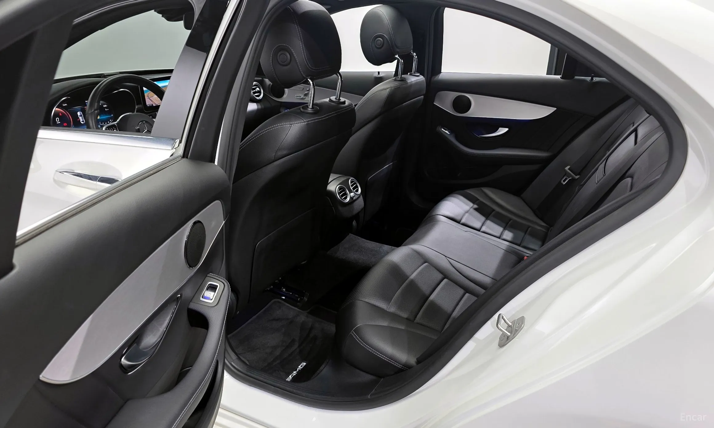 Mercedes Benz C-Class W205 превью 11