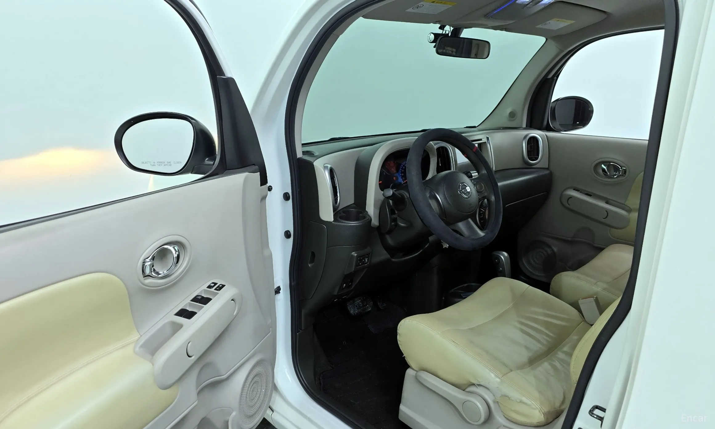 Nissan Cube превью 10