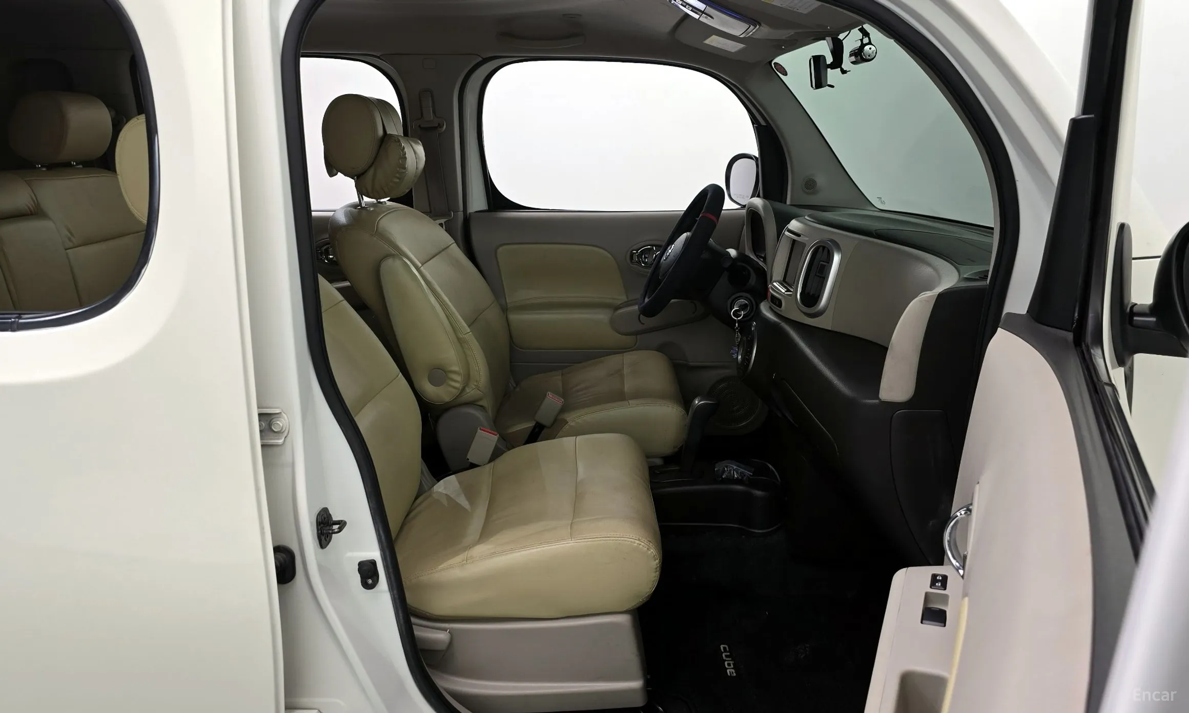 Nissan Cube превью 11