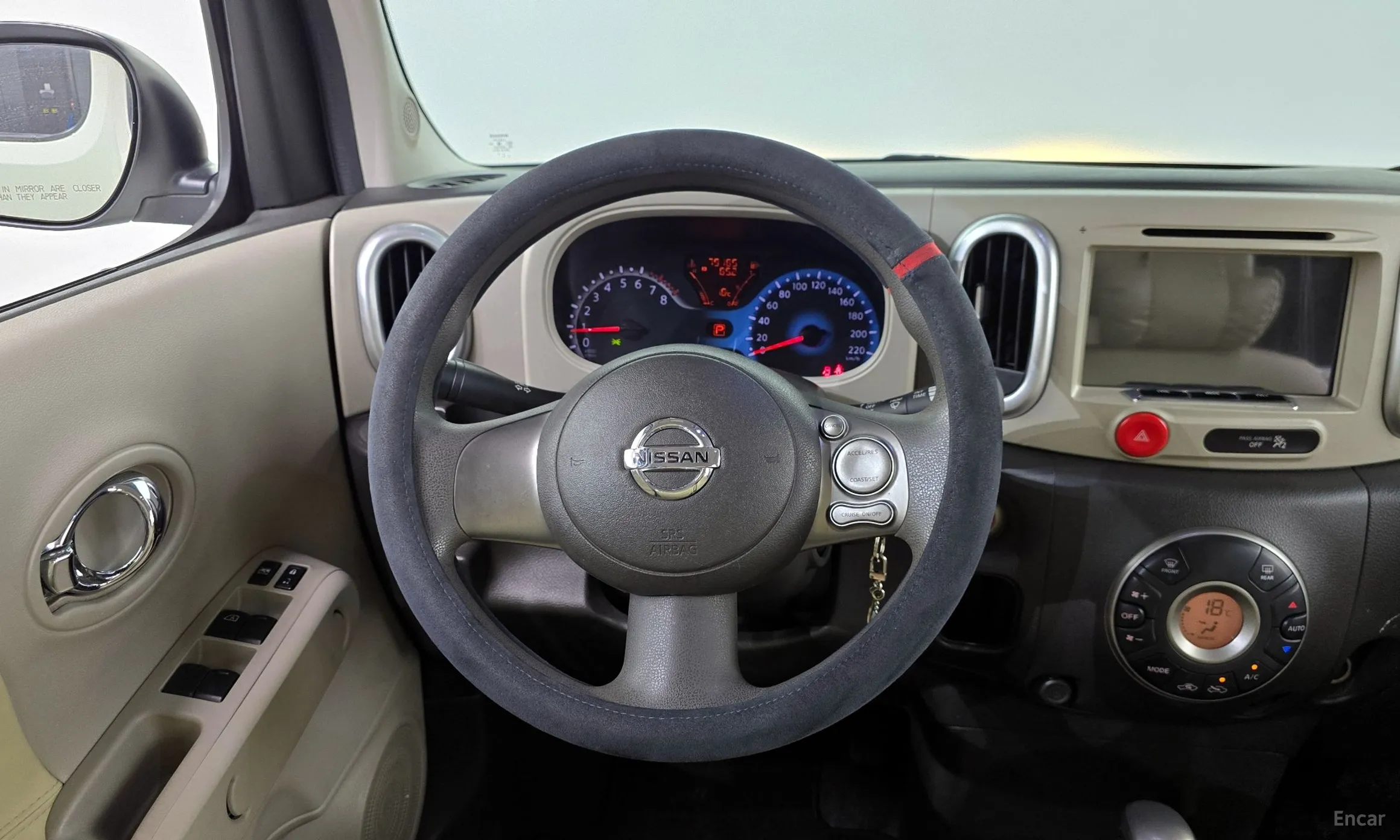 Nissan Cube превью 13