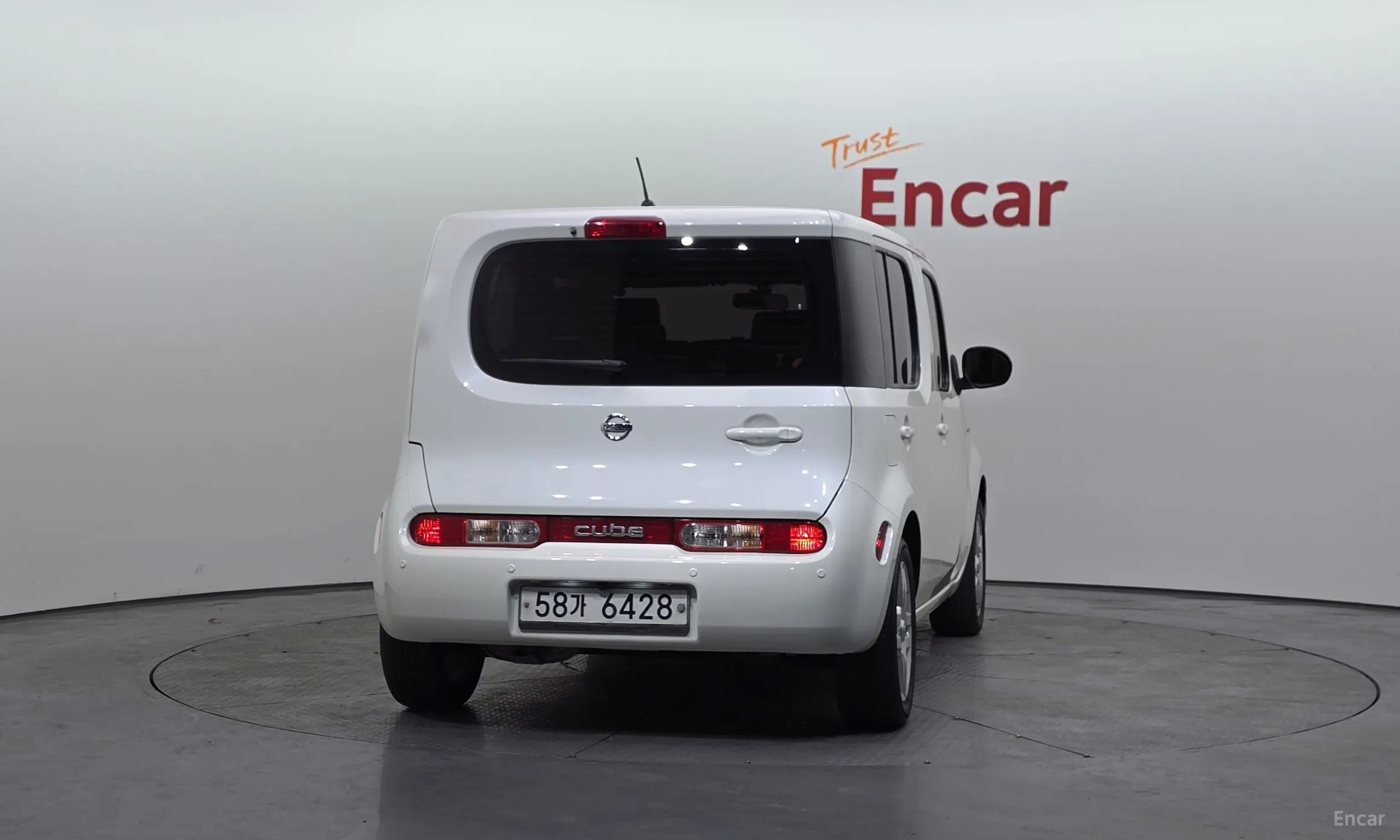 Nissan Cube превью 4