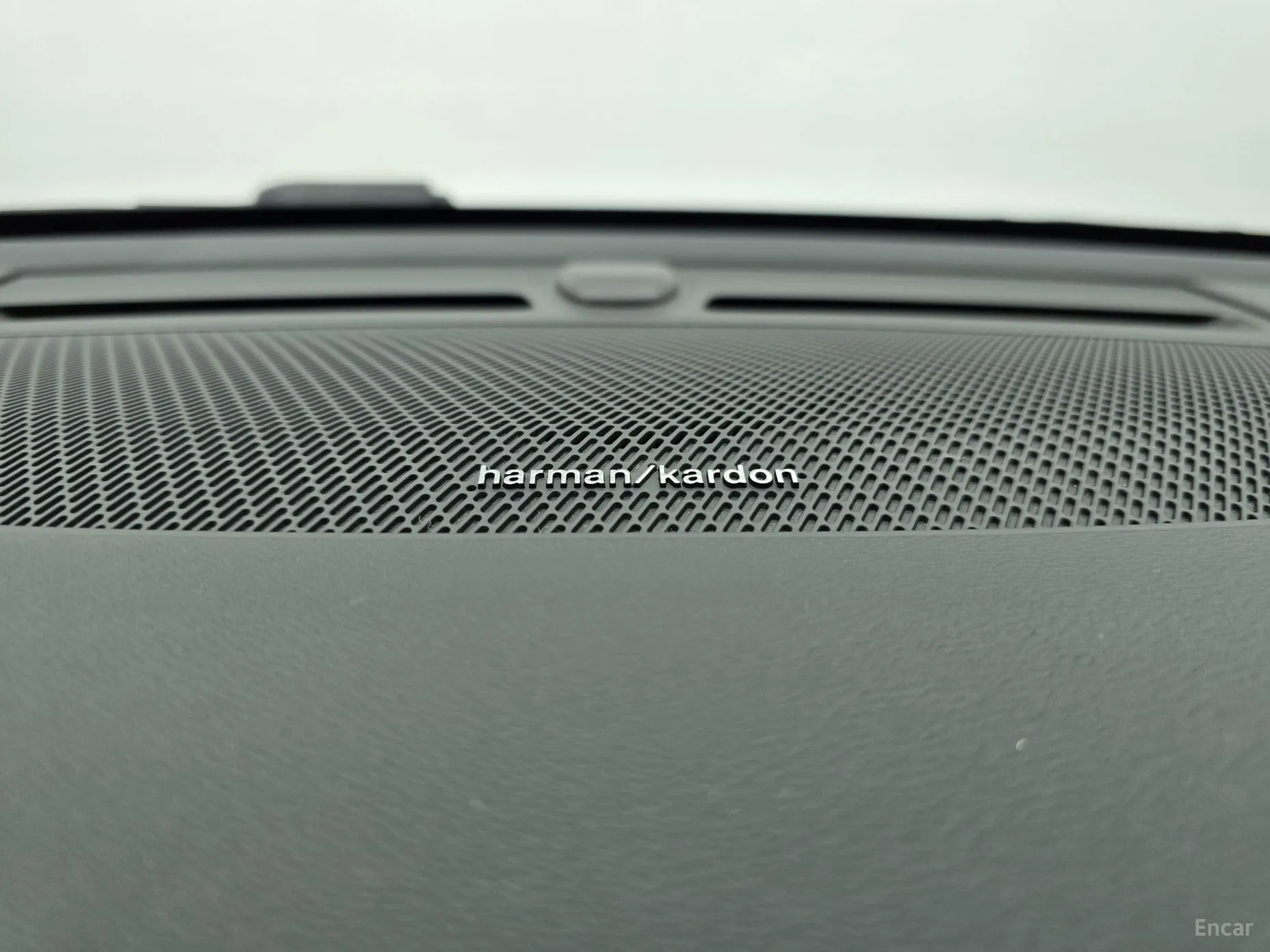 Volvo XC40 превью 19