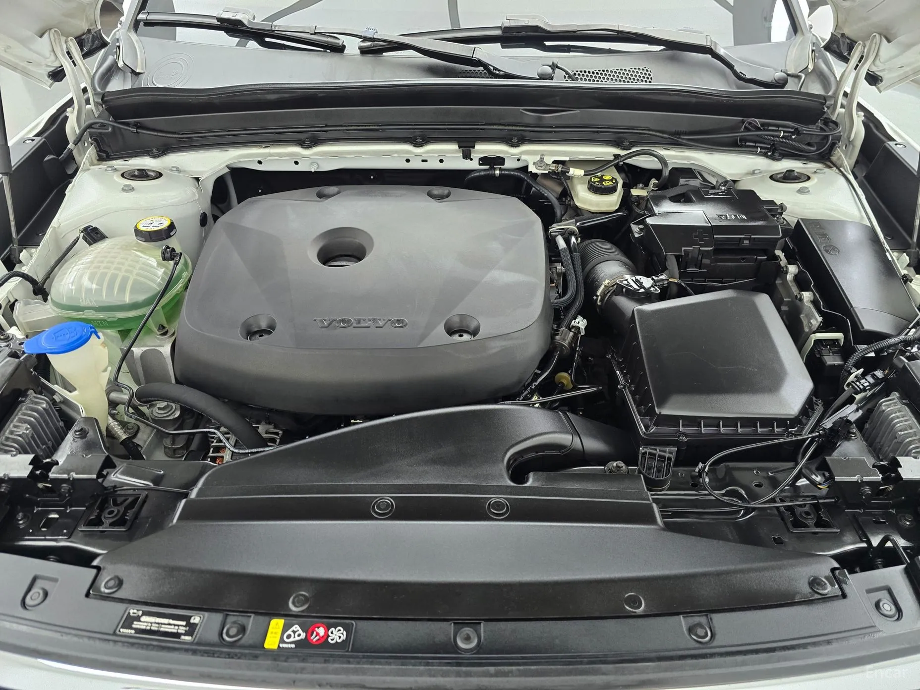 Volvo XC40 превью 6