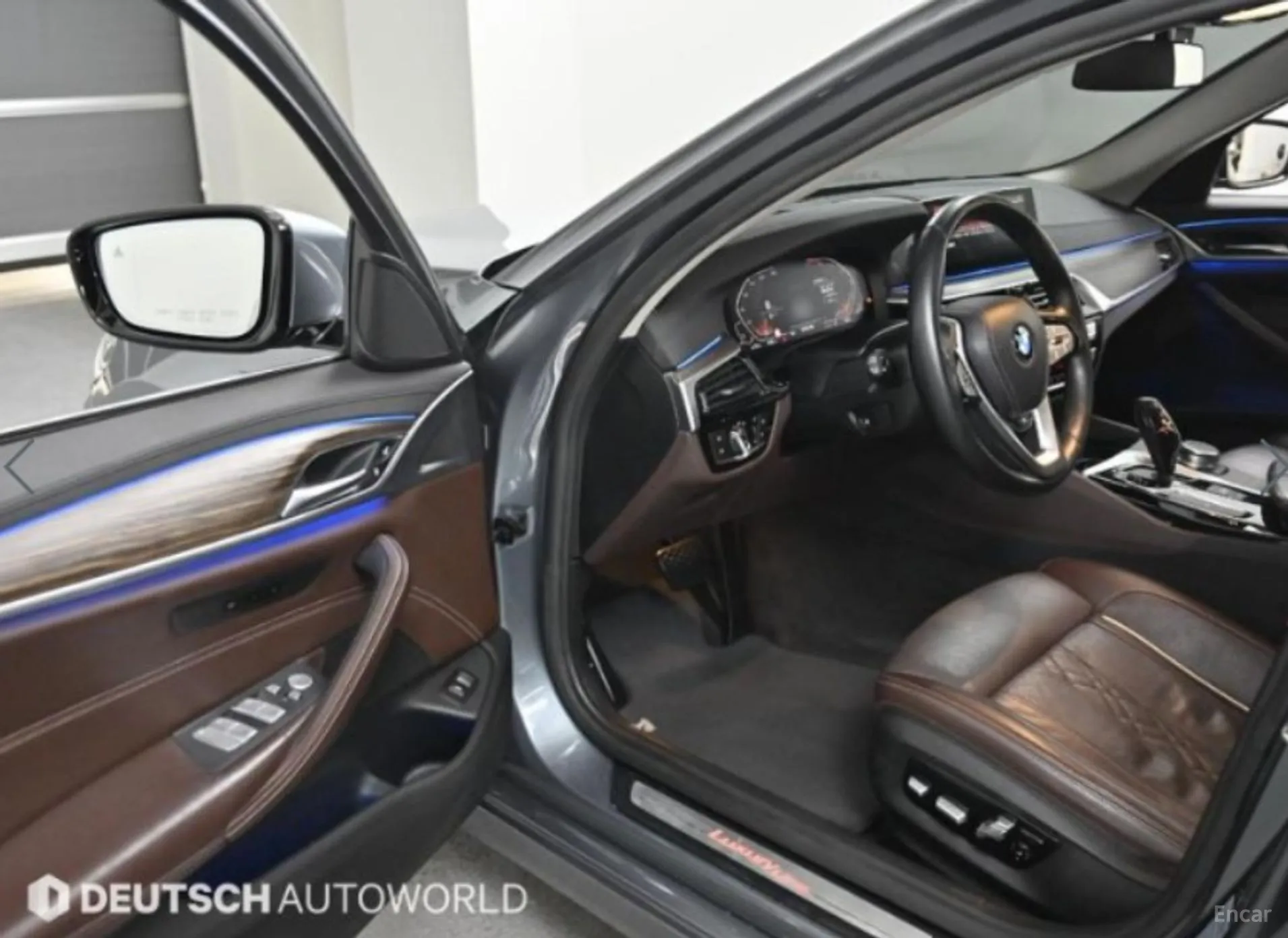 BMW 5 Series (G30) превью 10