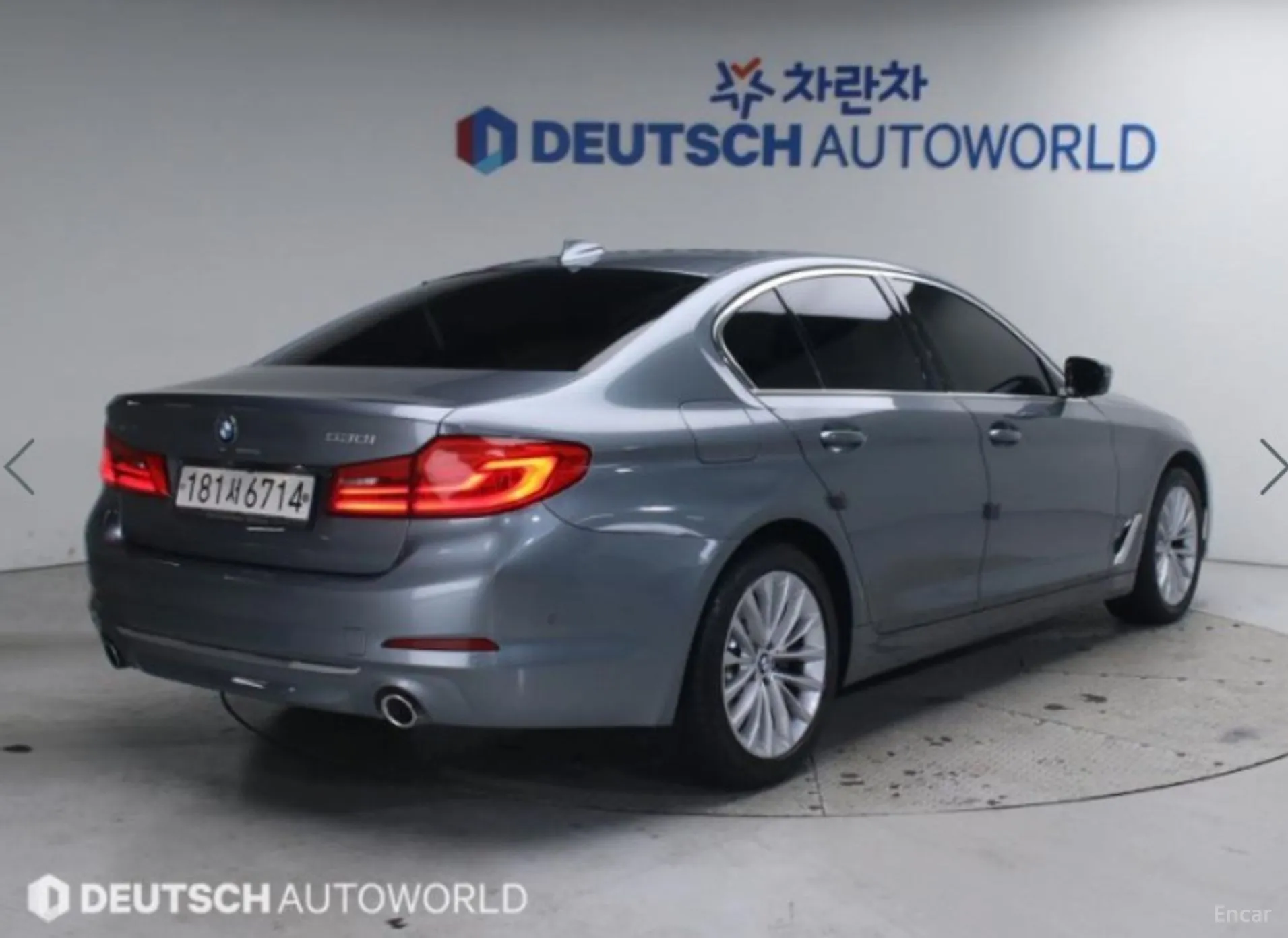 BMW 5 Series (G30) превью 3