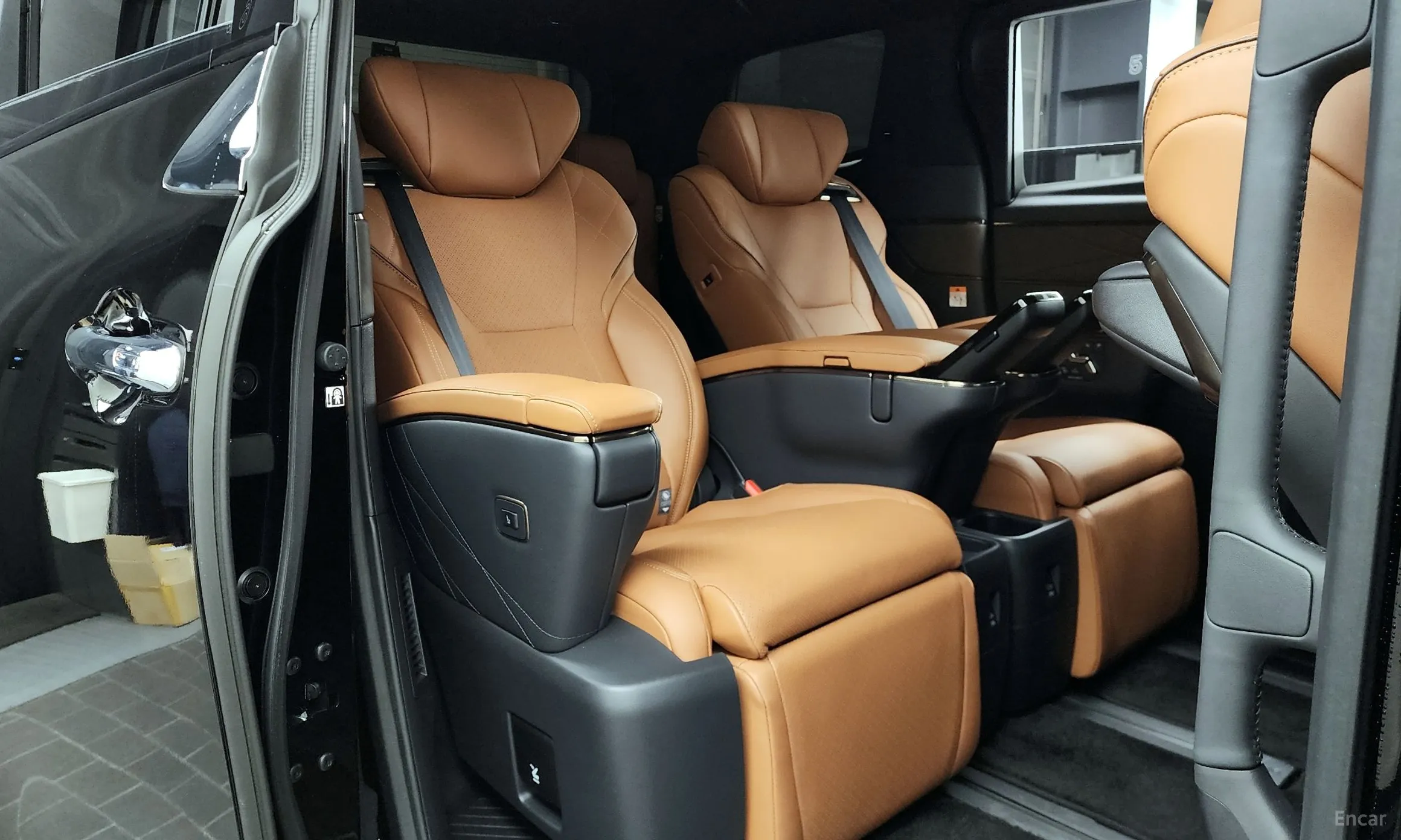 Toyota Alphard 4th Generation превью 12