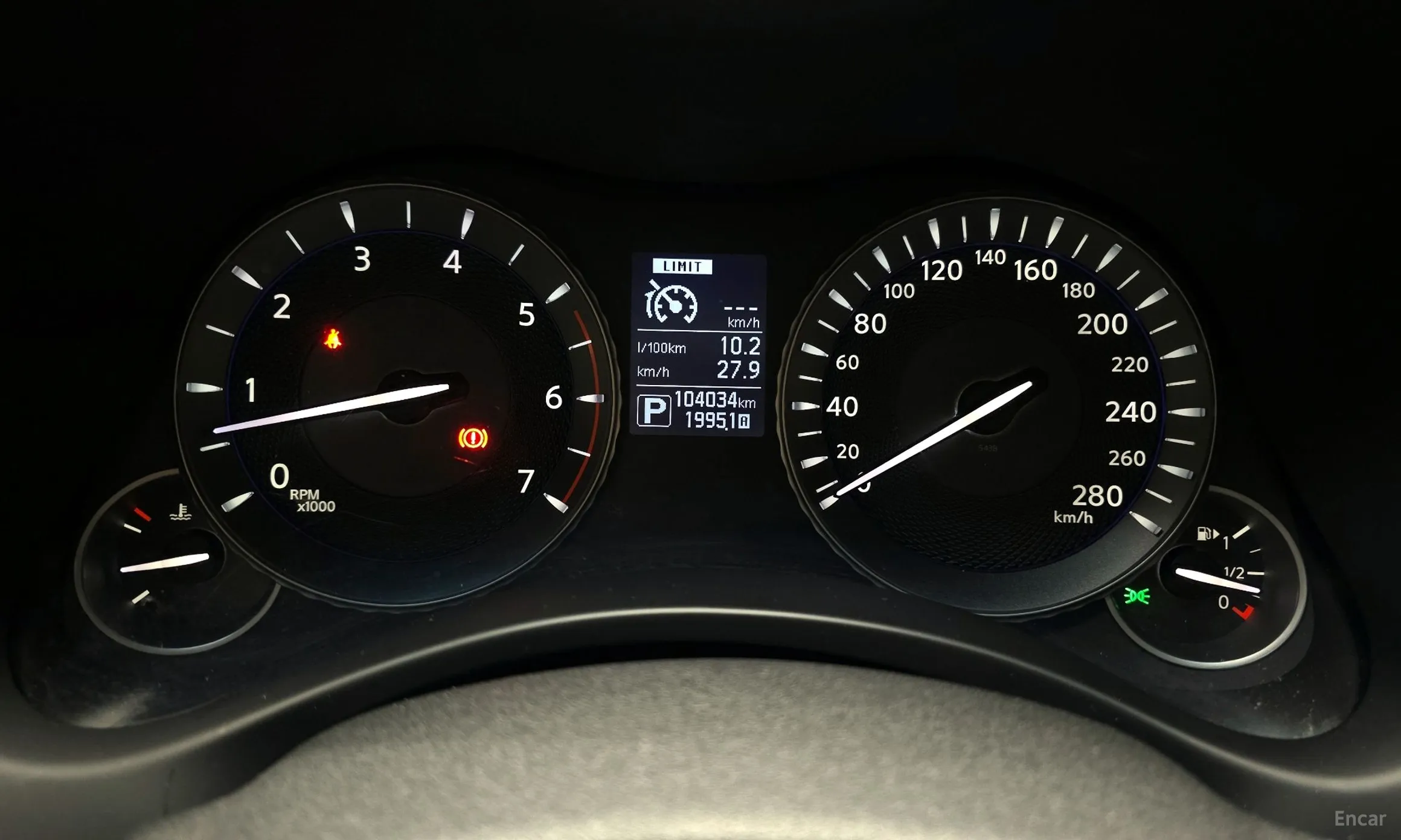 Infiniti Q70 превью 8