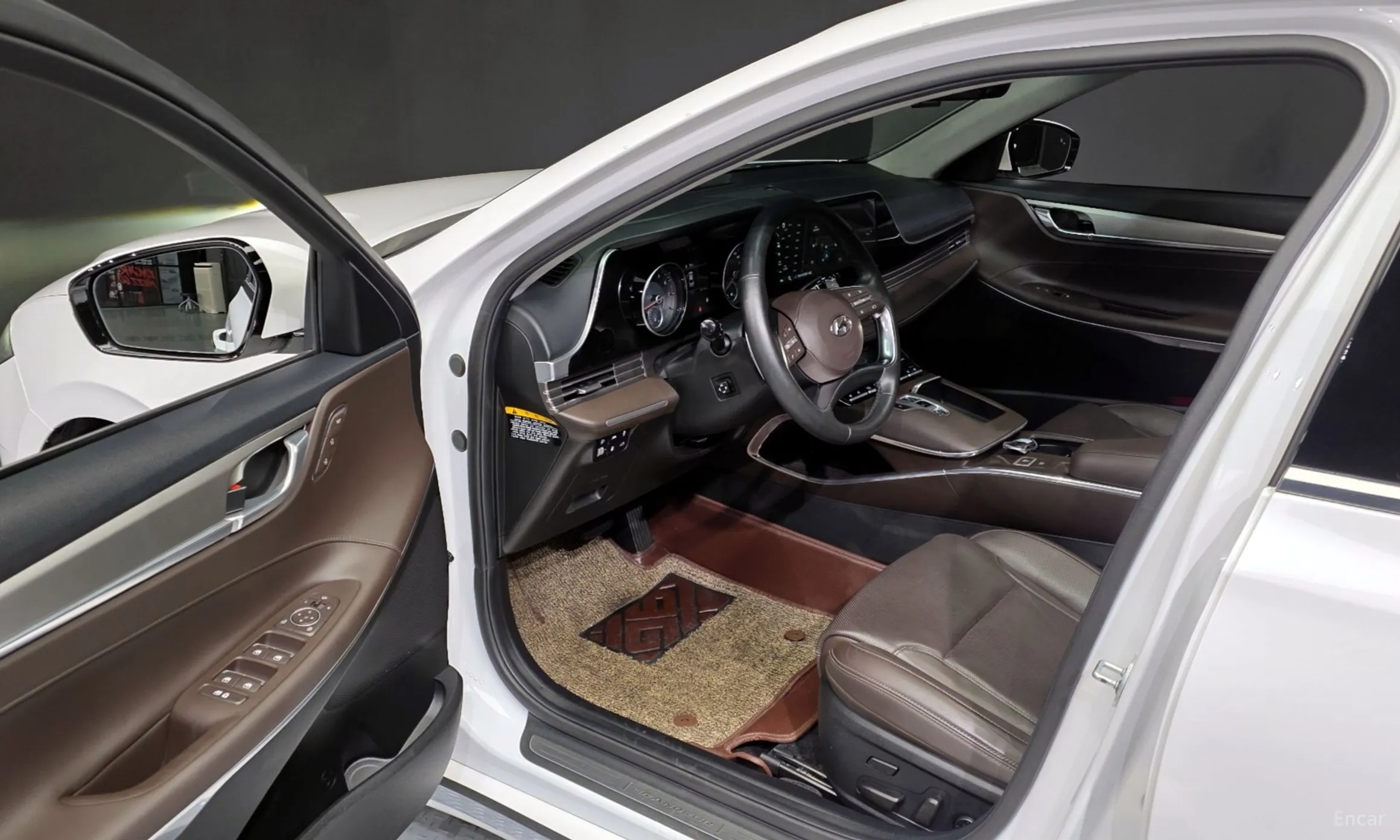 Hyundai Grandeur IG превью 10