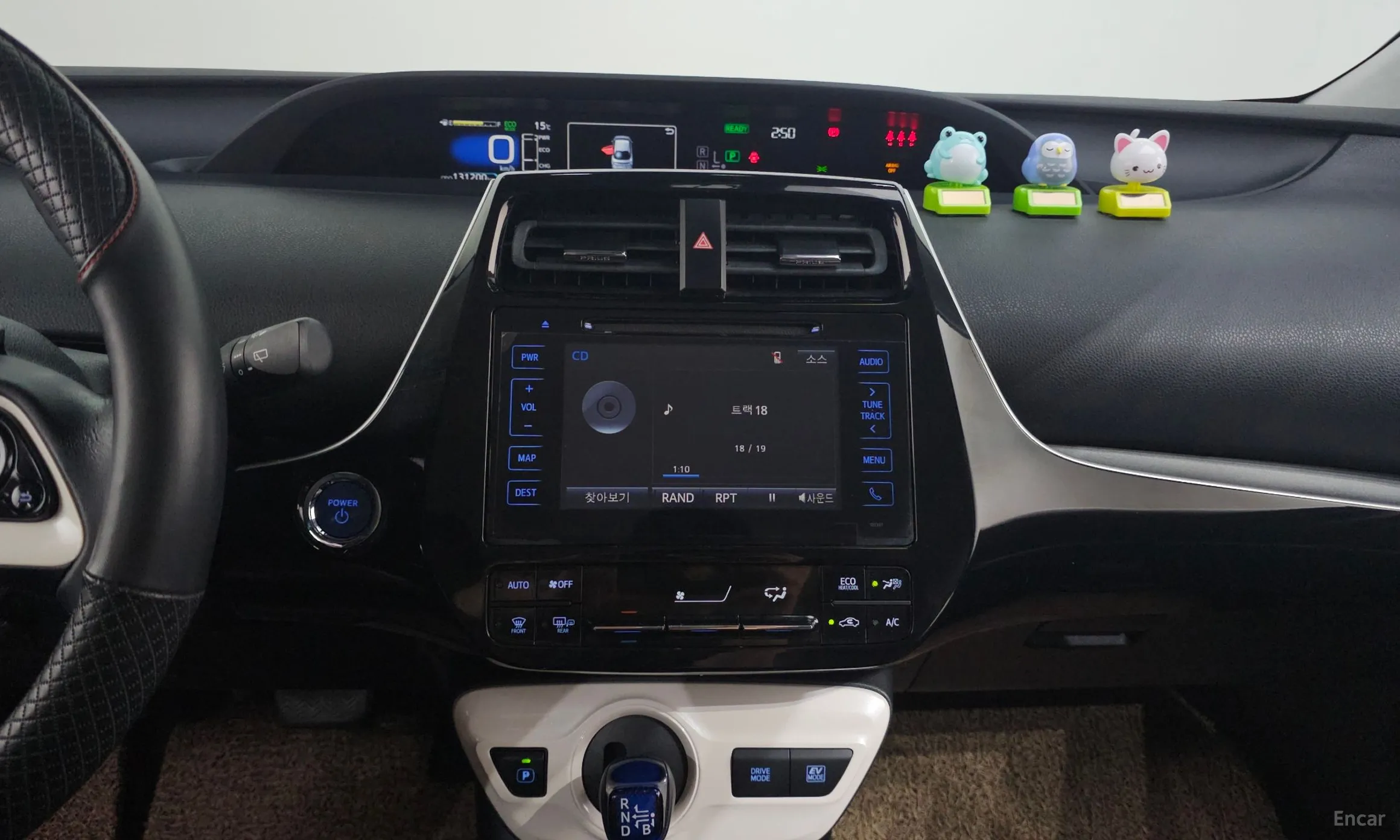 Toyota Prius 4th Generation превью 14