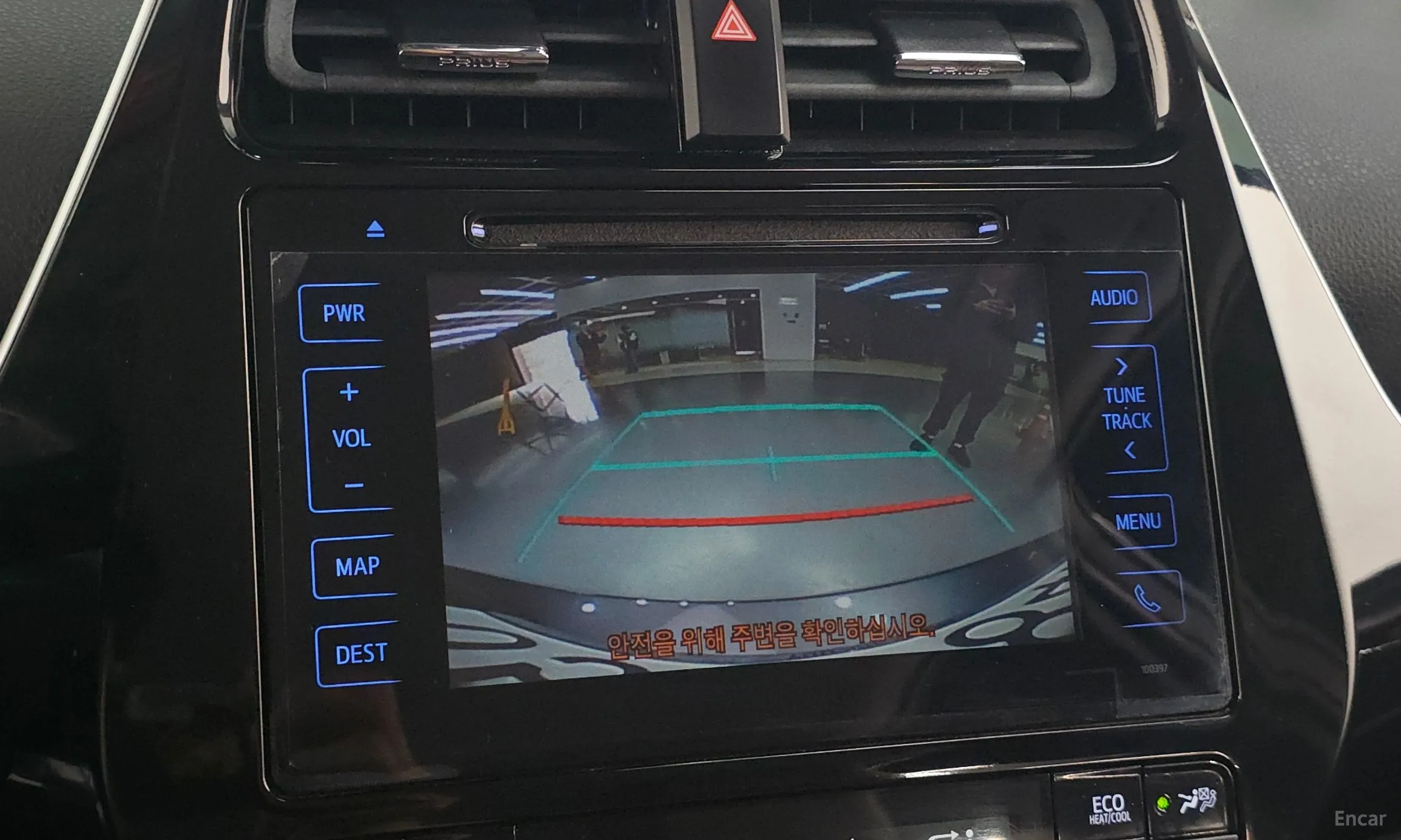 Toyota Prius 4th Generation превью 15