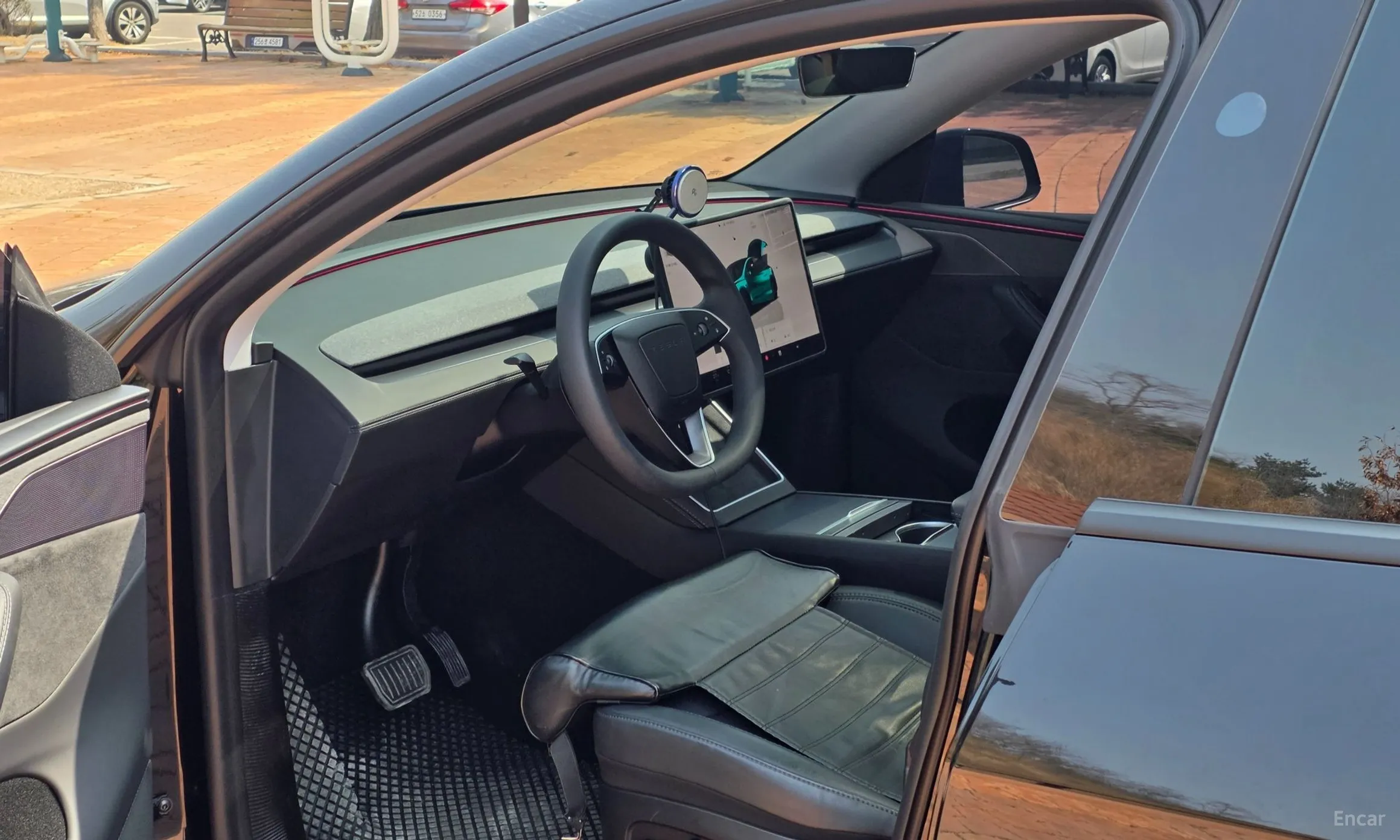 Tesla Model Y превью 11
