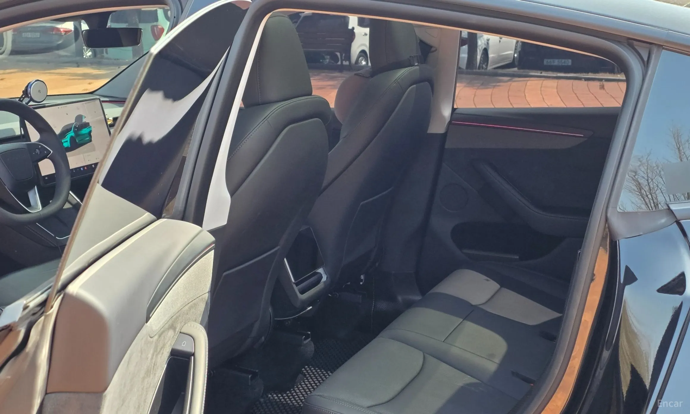 Tesla Model Y превью 12