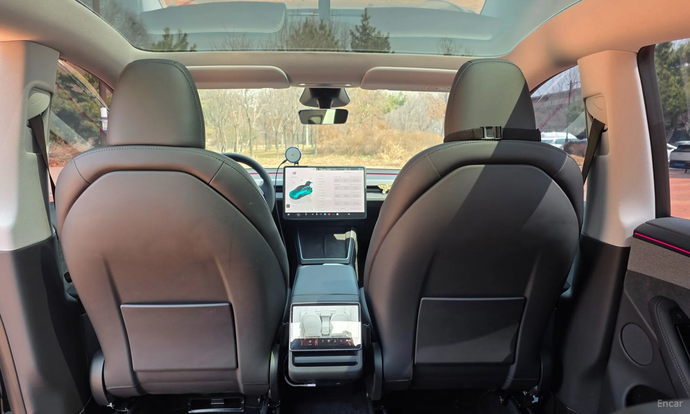 Tesla Model Y превью 14