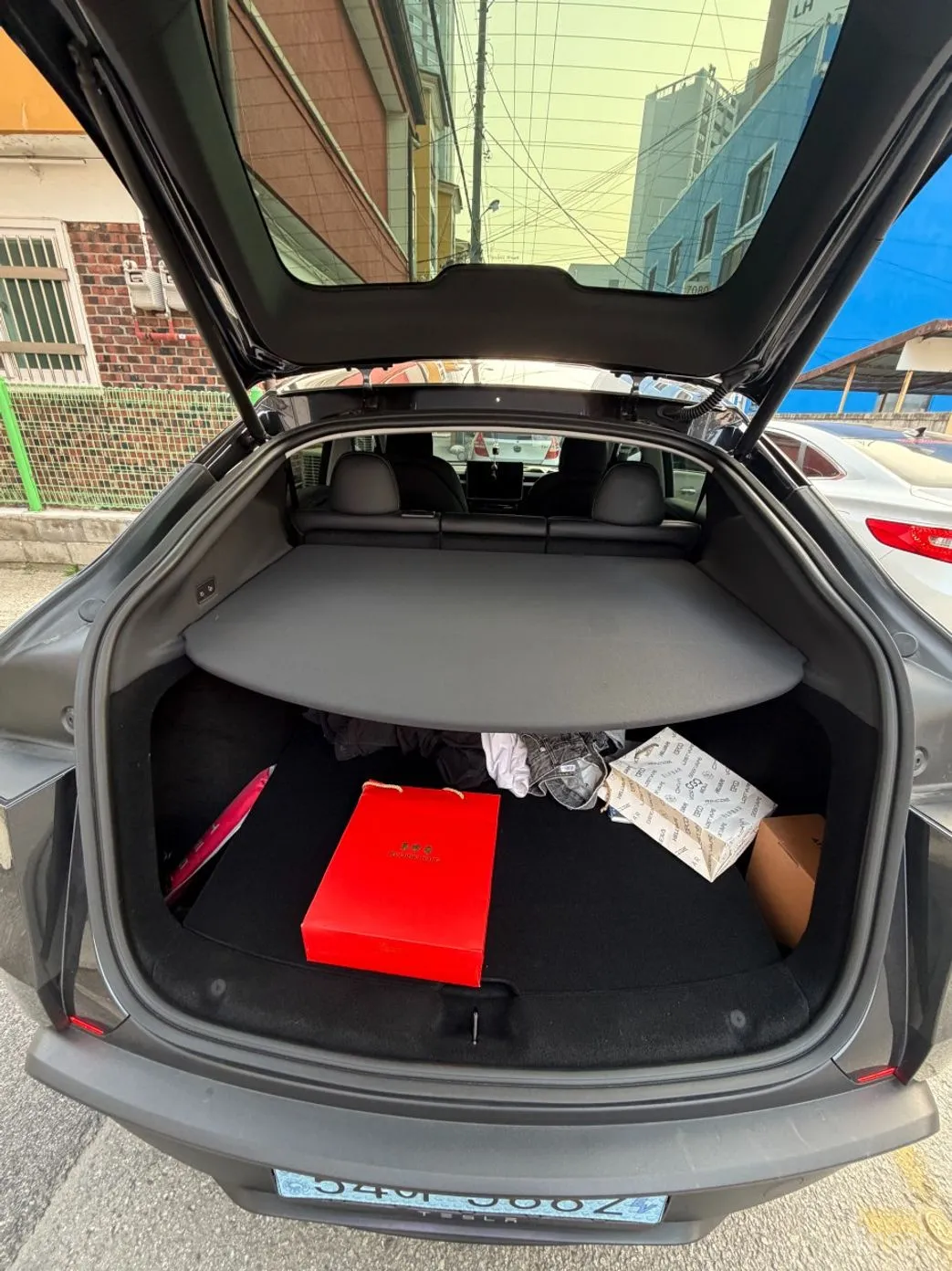 Tesla Model Y превью 10