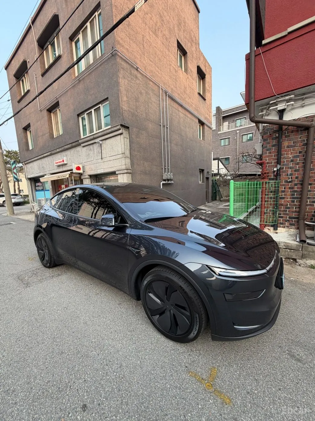 Tesla Model Y превью 3
