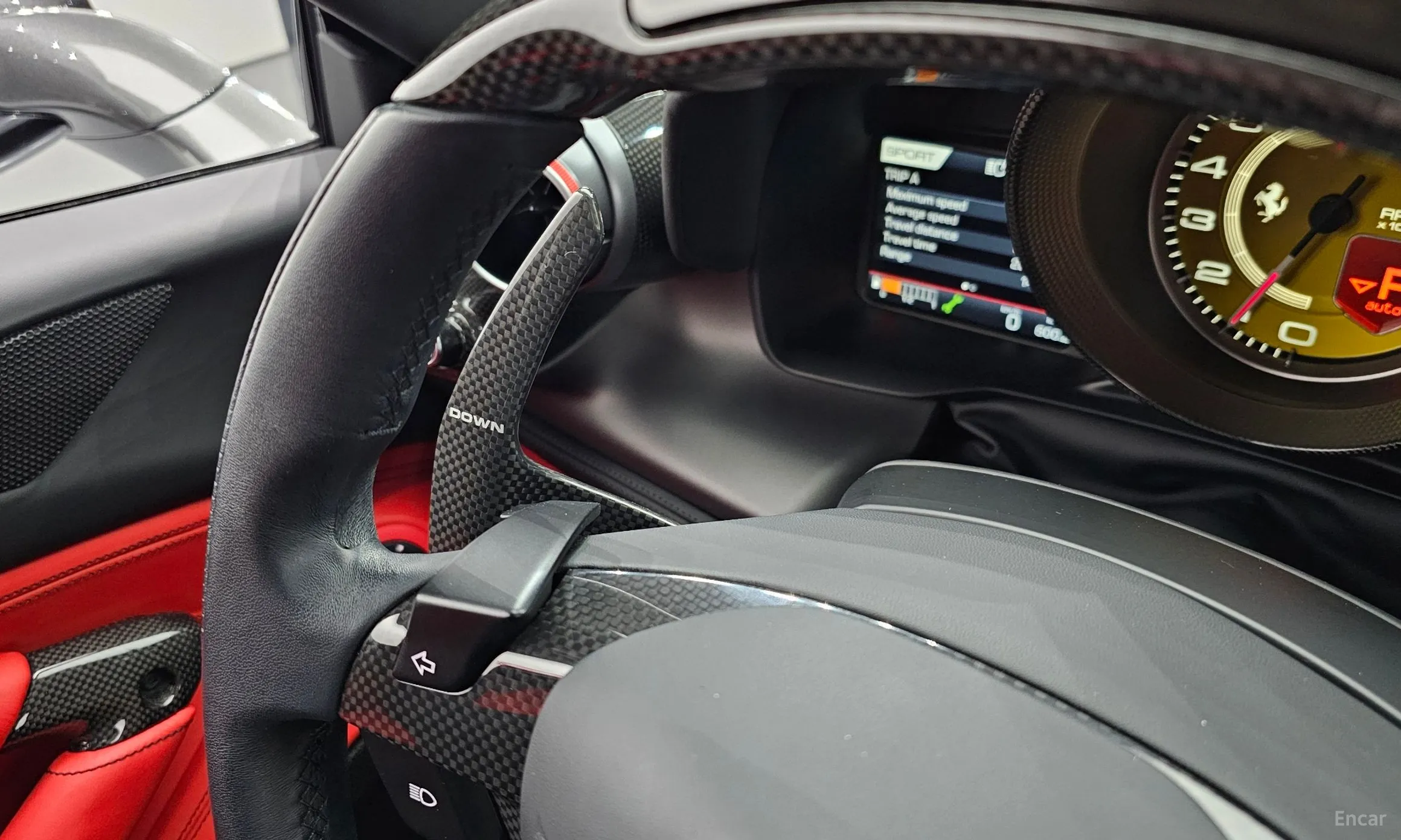 Ferrari F8 Tributo превью 16