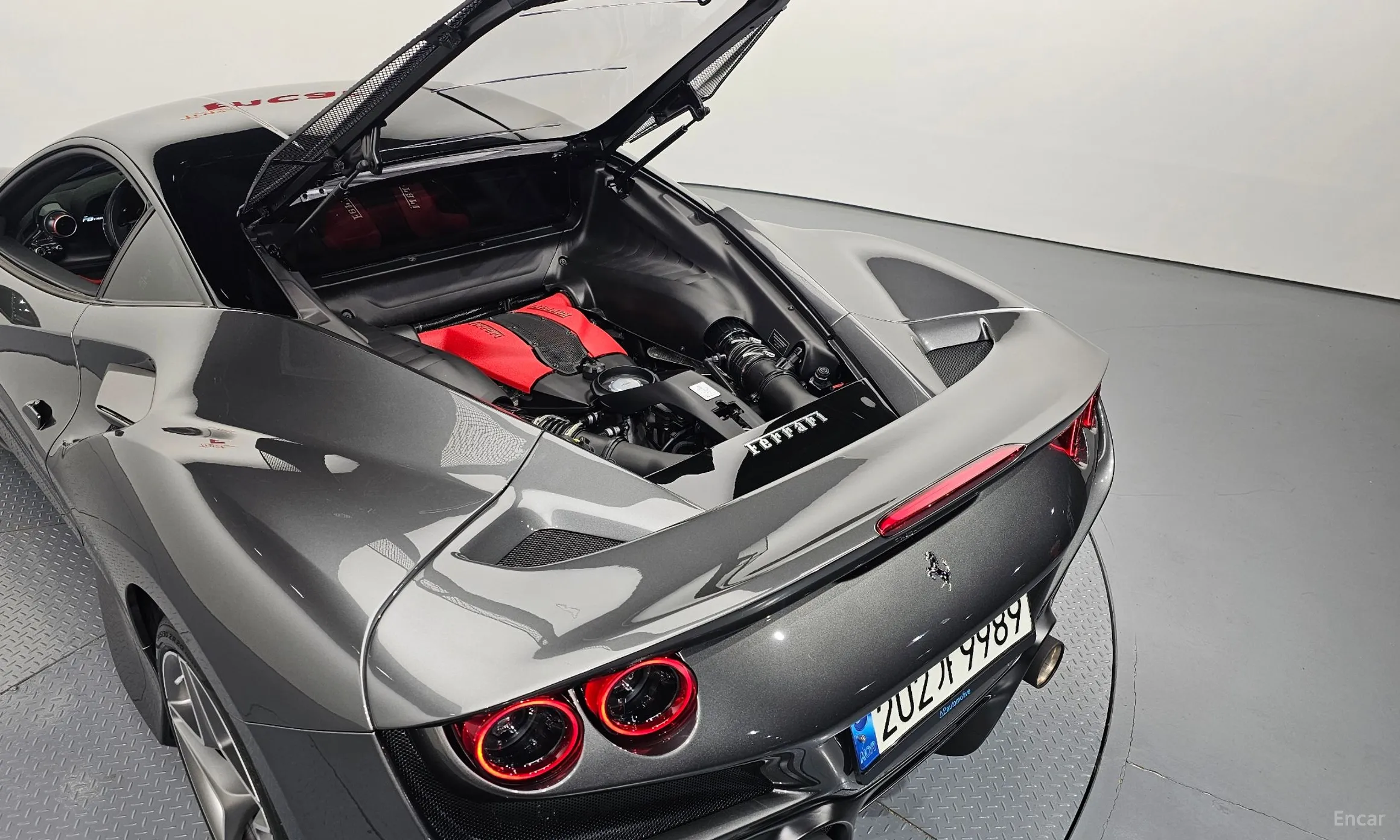Ferrari F8 Tributo превью 19