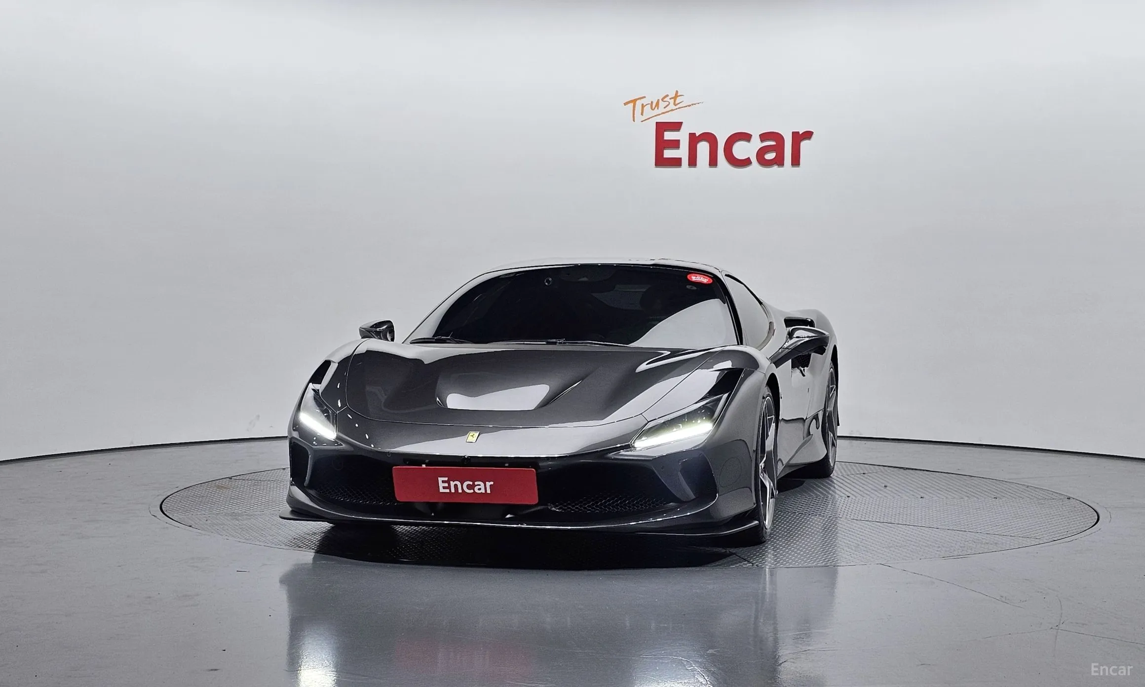 Ferrari F8 Tributo превью 3