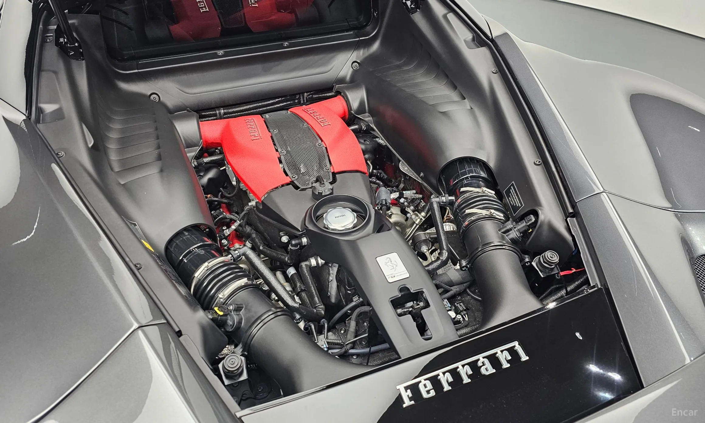 Ferrari F8 Tributo превью 6