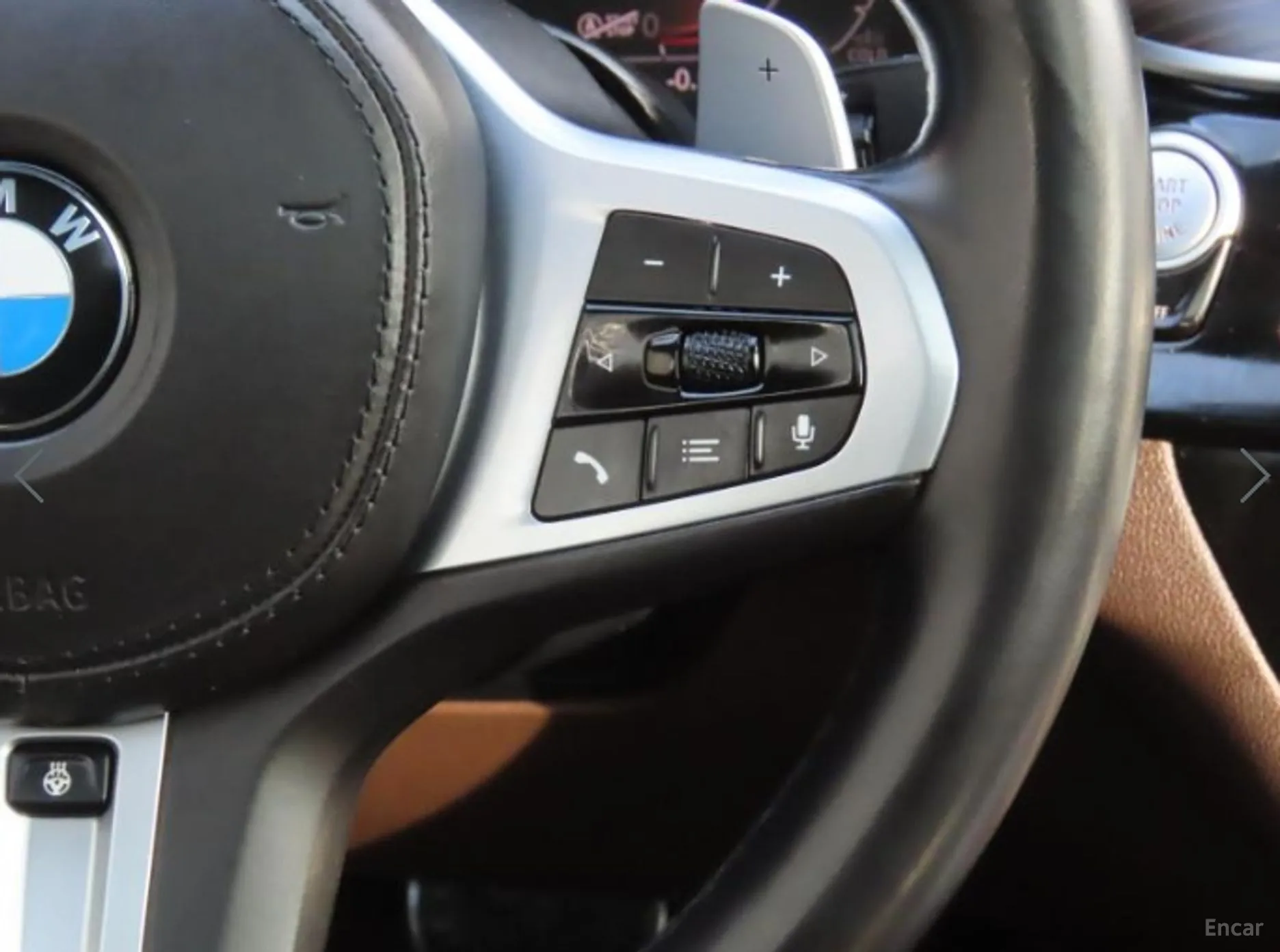 BMW 5 Series (G30) превью 13