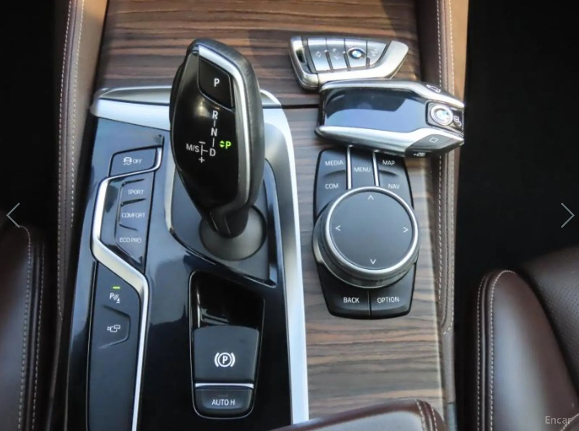BMW 5 Series (G30) превью 14