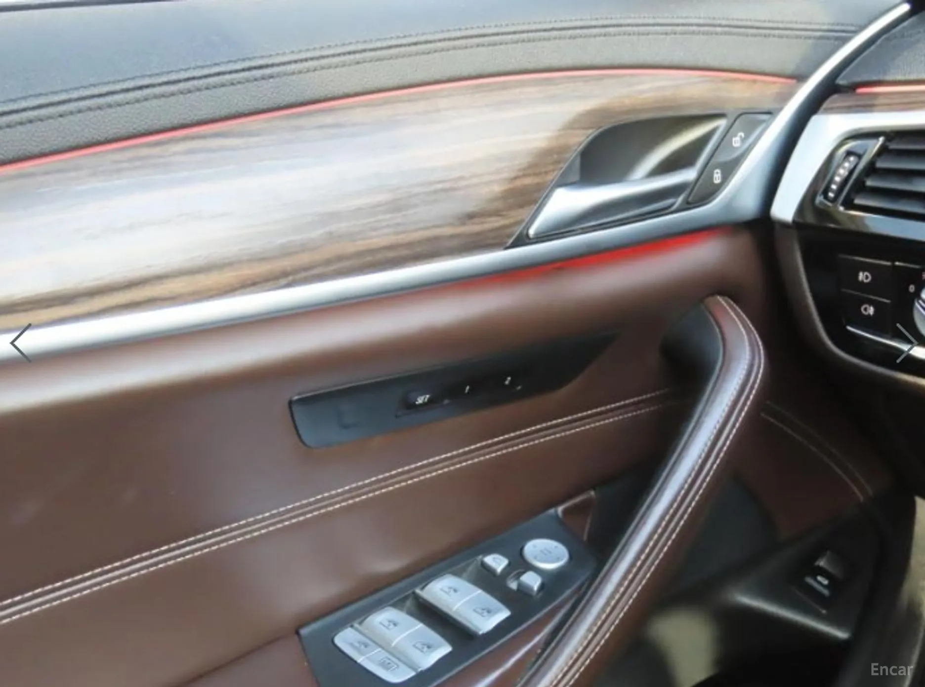 BMW 5 Series (G30) превью 15