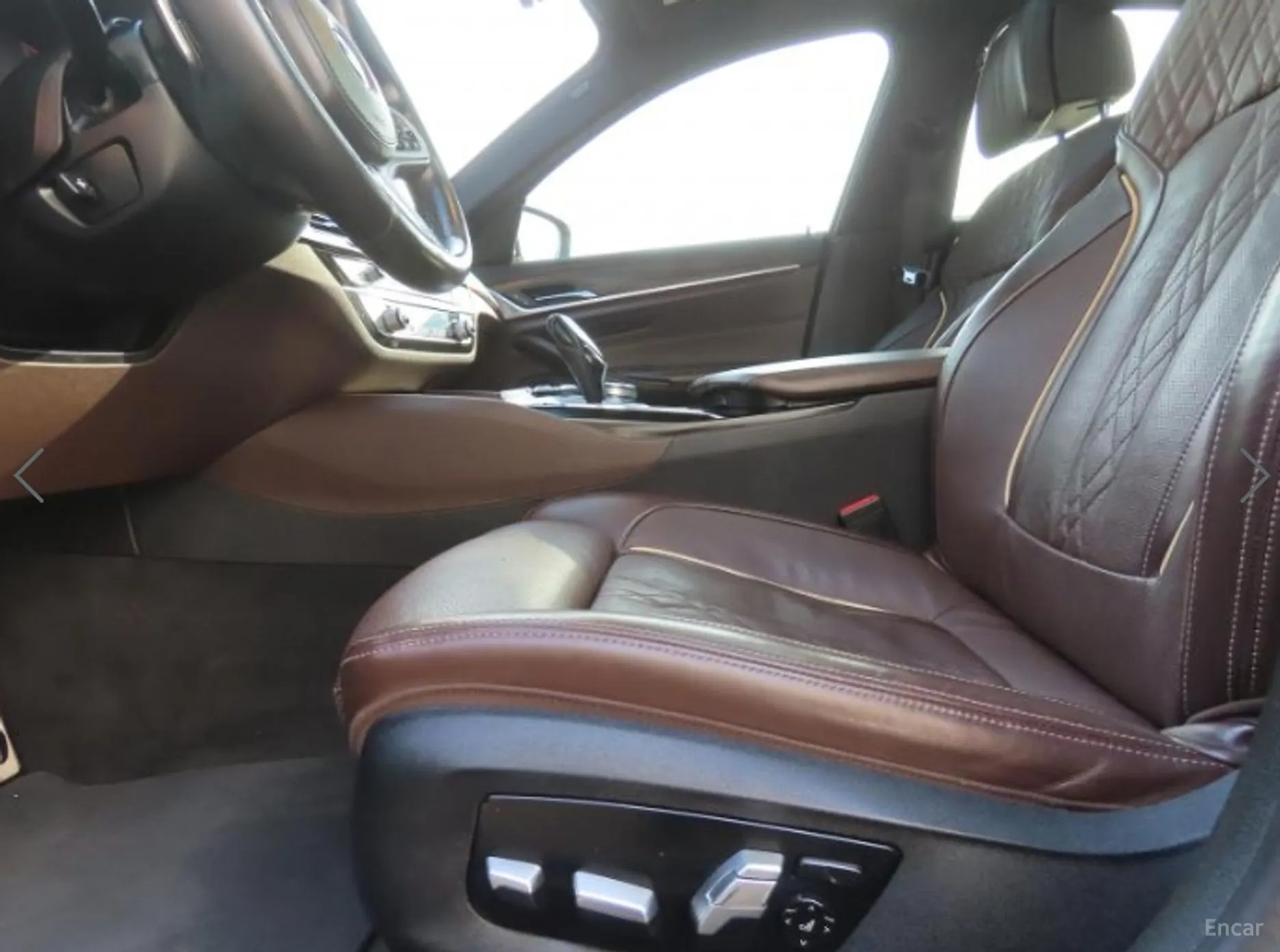 BMW 5 Series (G30) превью 16