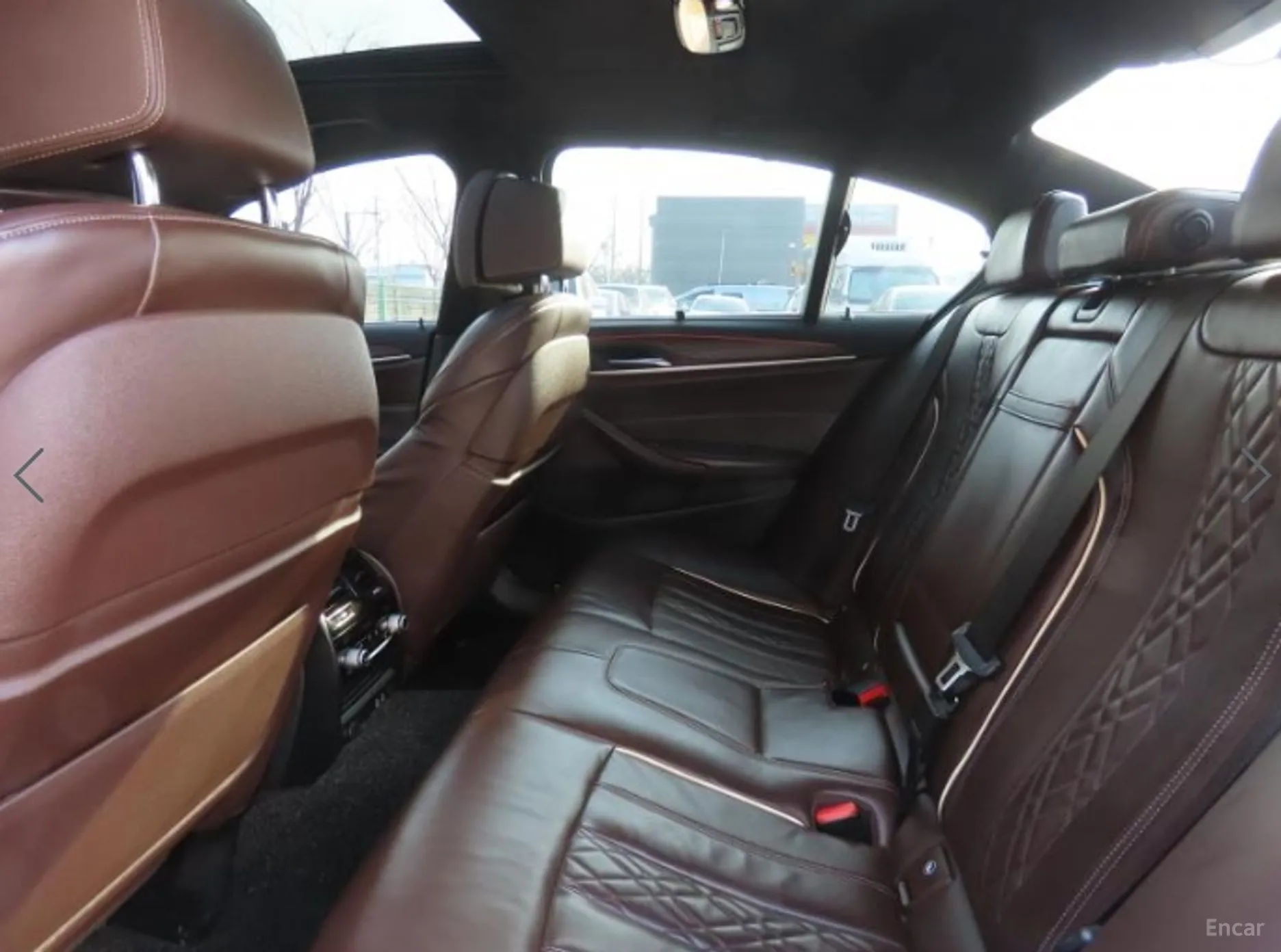 BMW 5 Series (G30) превью 18