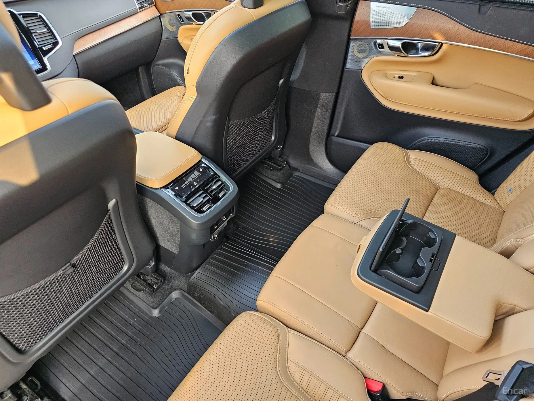 Volvo XC90 Gen 2 превью 16