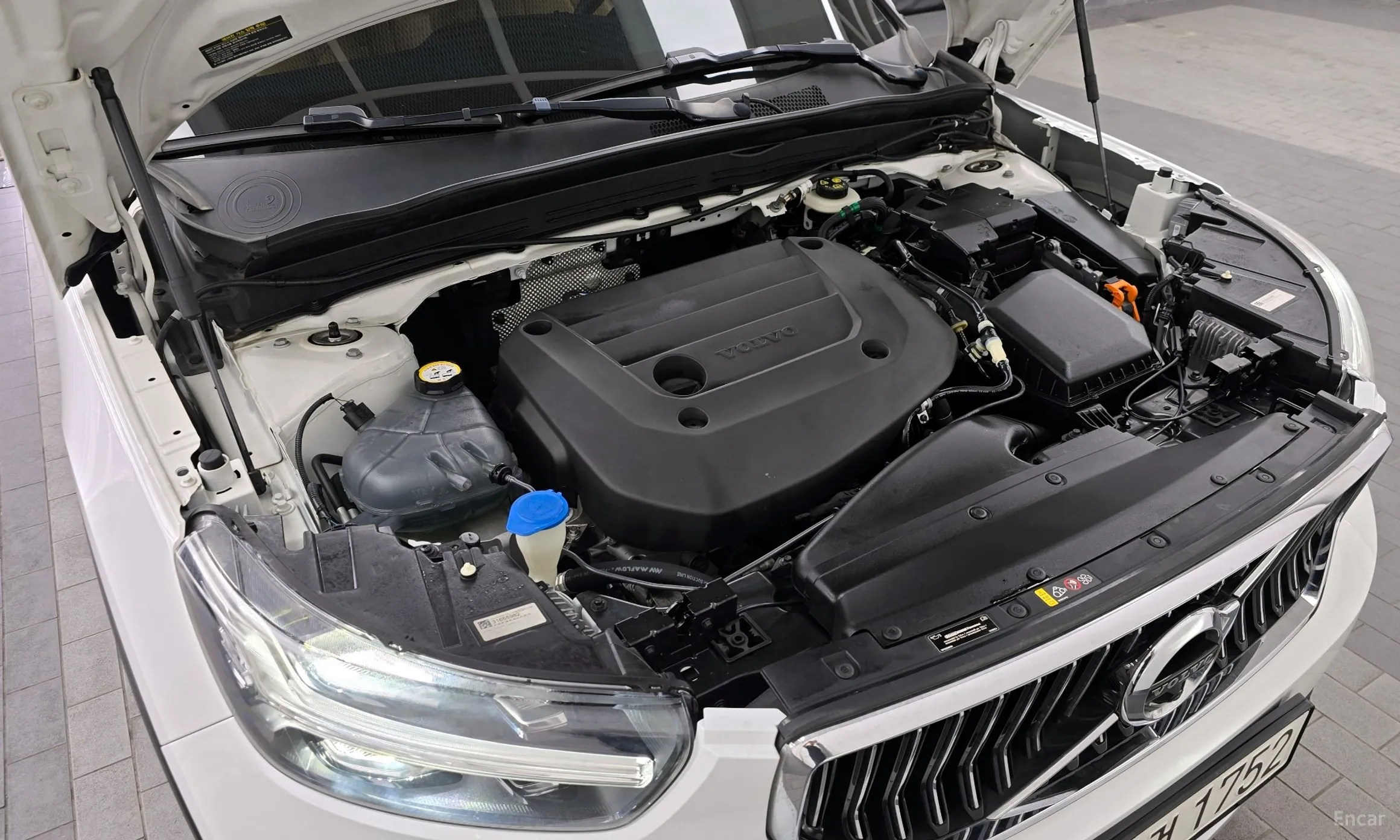 Volvo XC40 превью 6