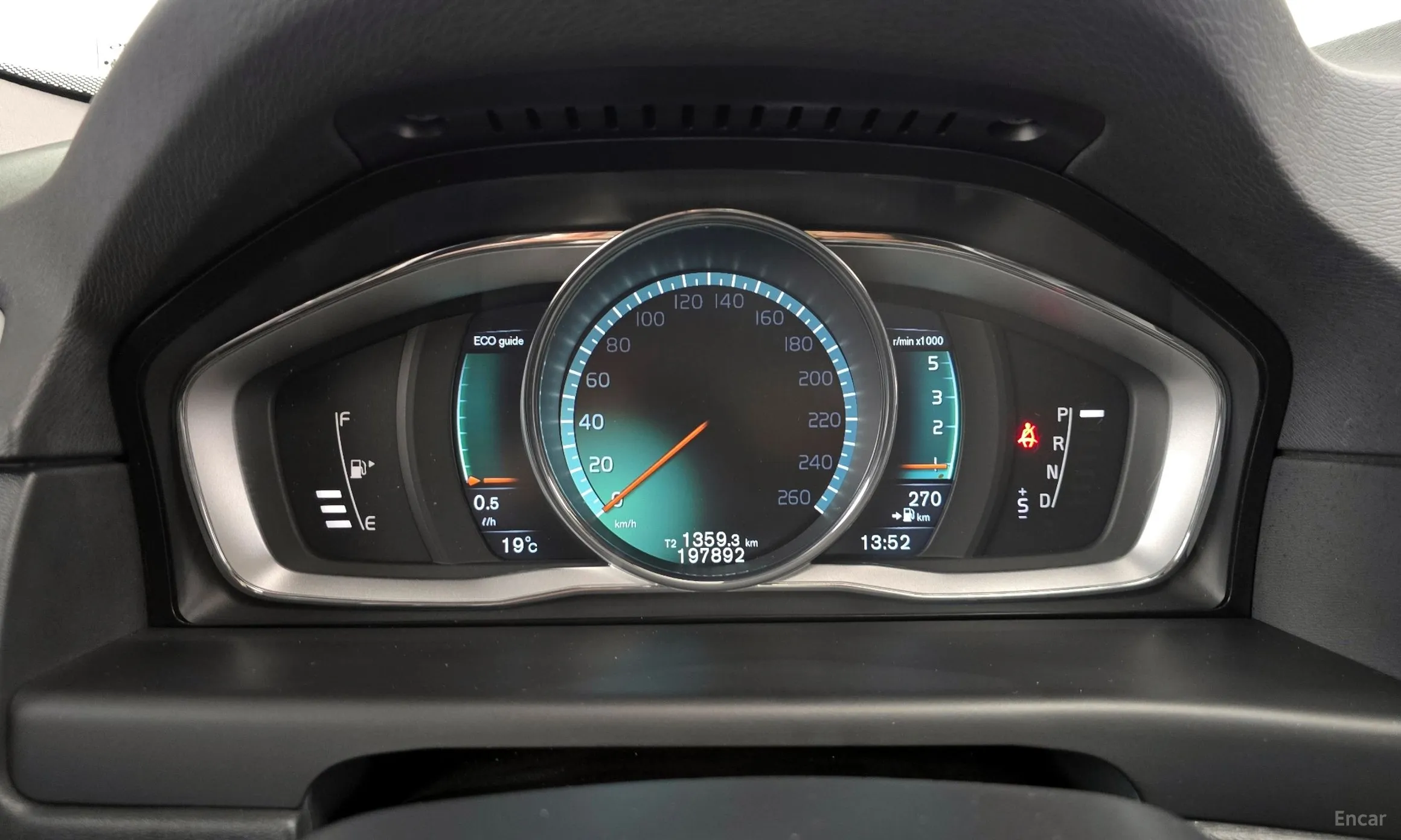Volvo XC70 превью 8