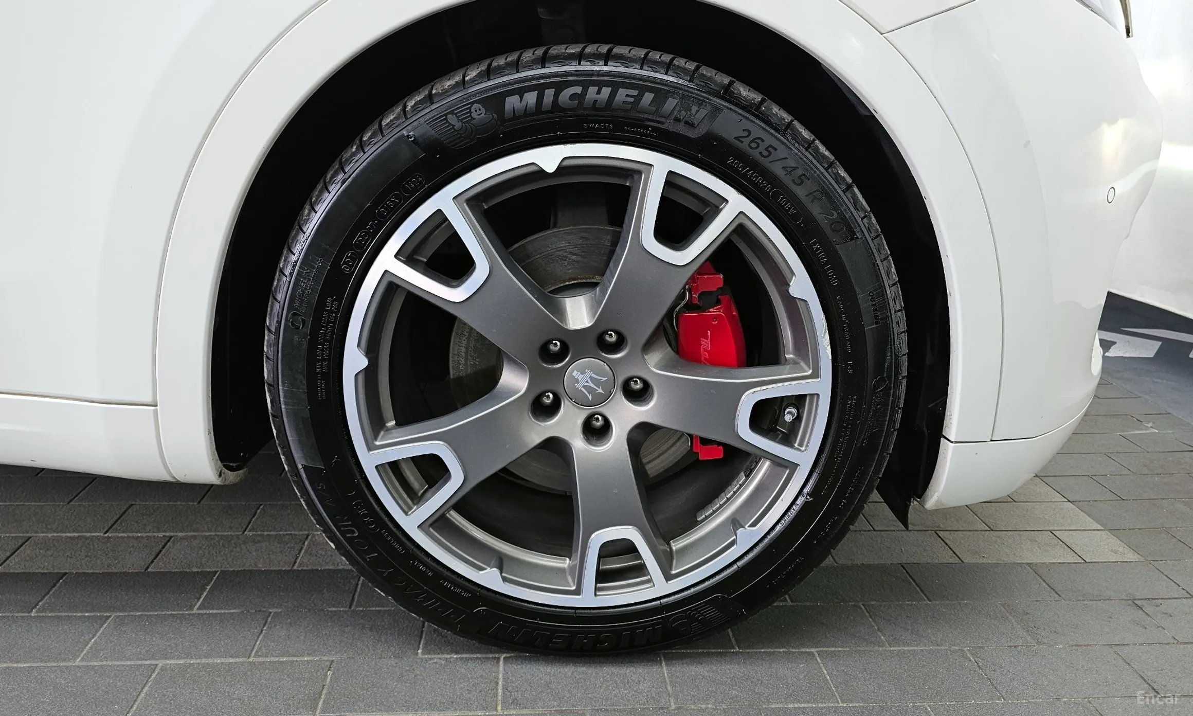 Maserati Levante превью 5