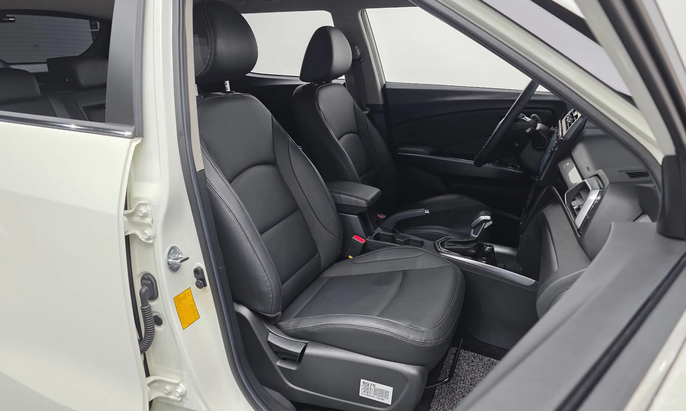 KG Mobility (SsangYong) Tivoli превью 10