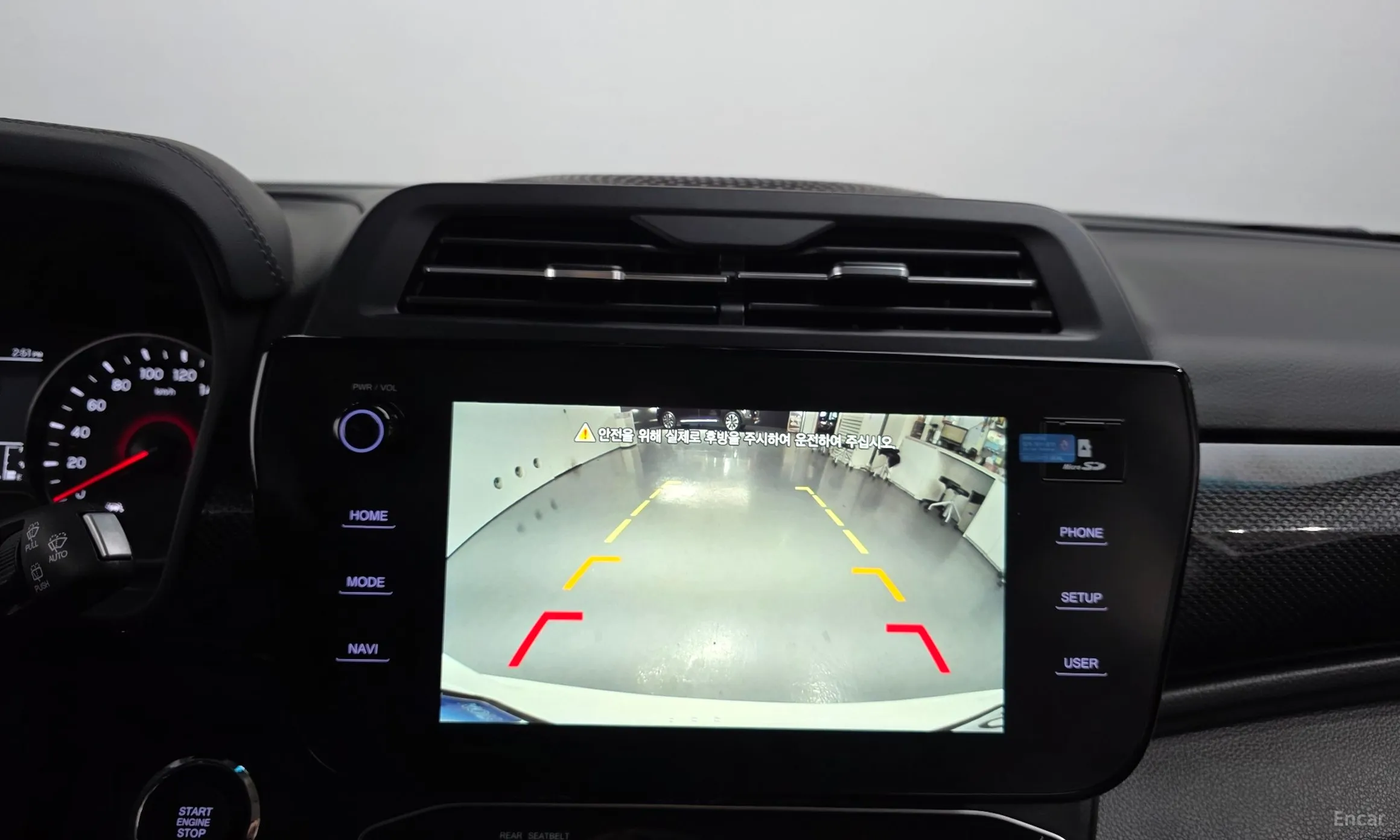 KG Mobility (SsangYong) Tivoli превью 14