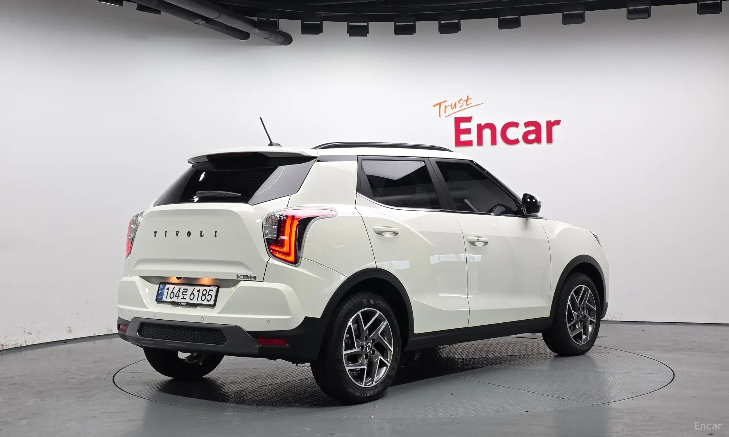 KG Mobility (SsangYong) Tivoli превью 2