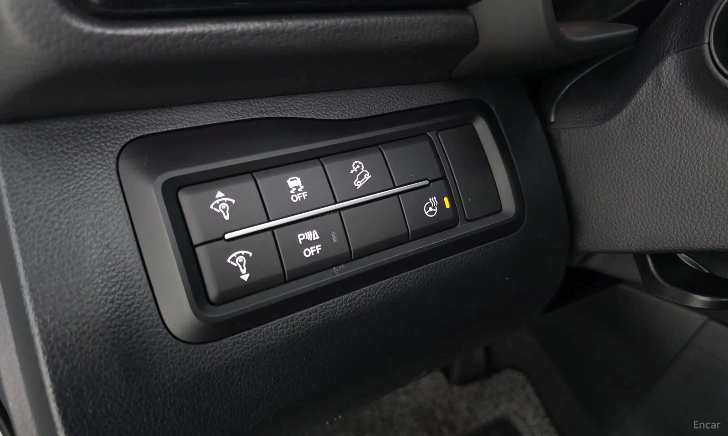 KG Mobility (SsangYong) Tivoli превью 18