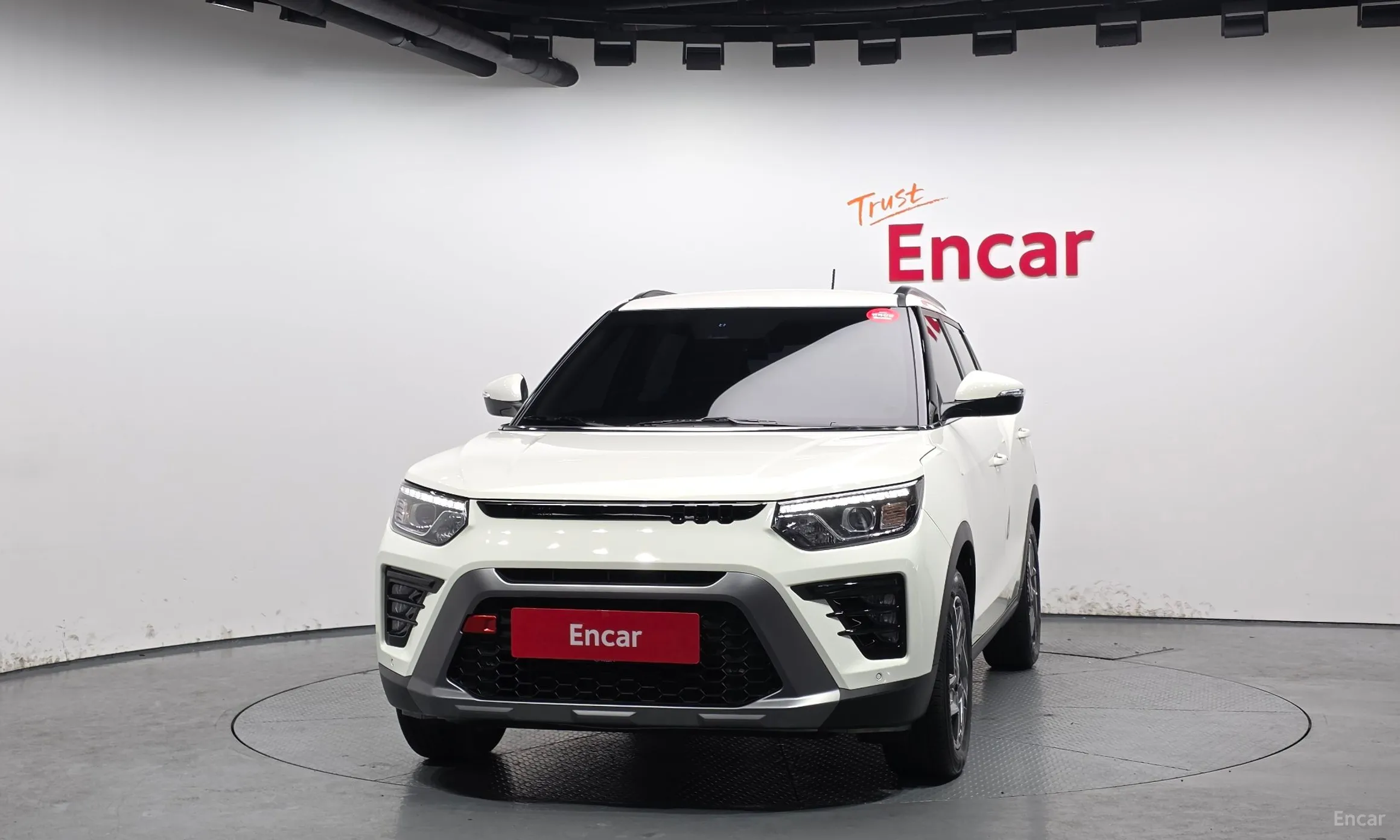KG Mobility (SsangYong) Tivoli превью 3