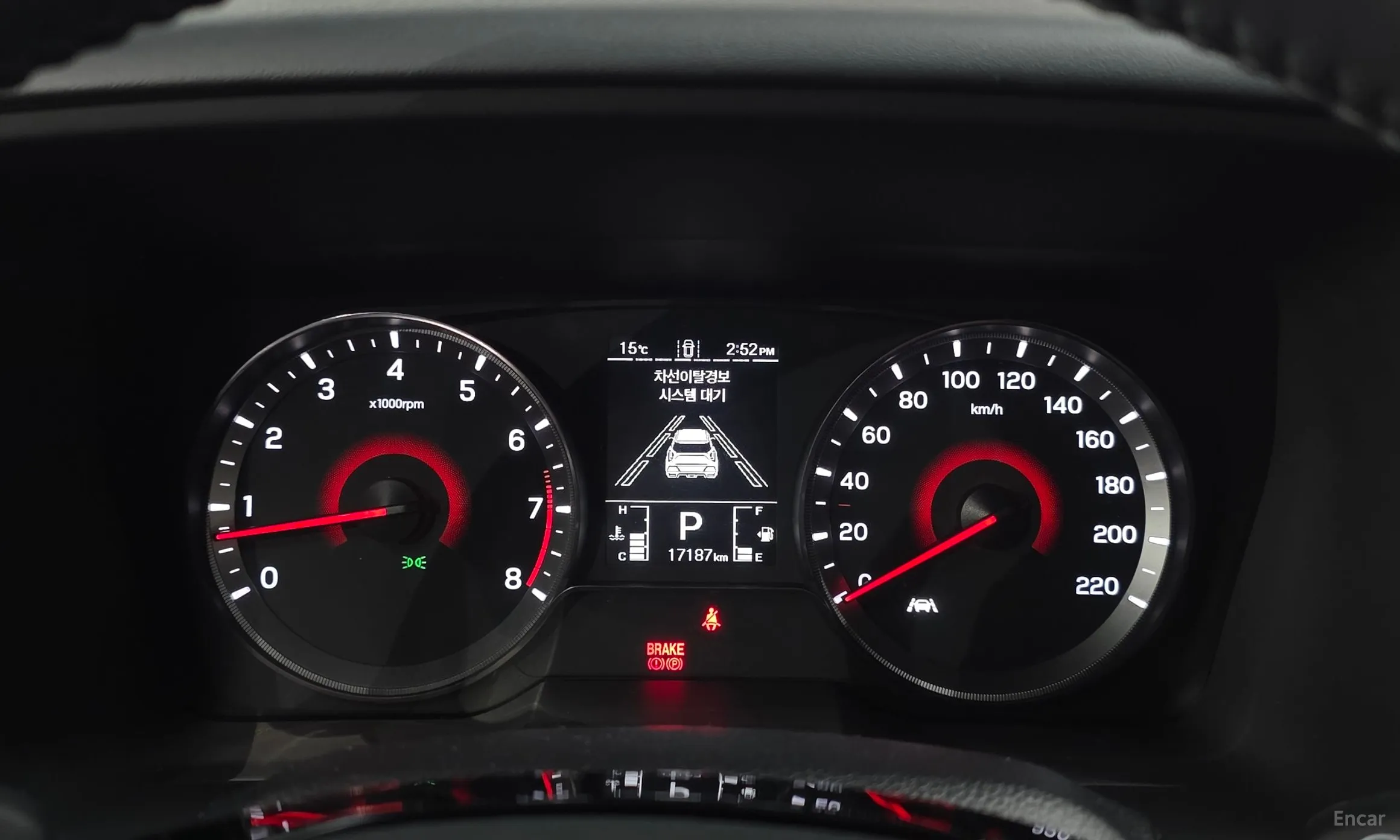 KG Mobility (SsangYong) Tivoli превью 8