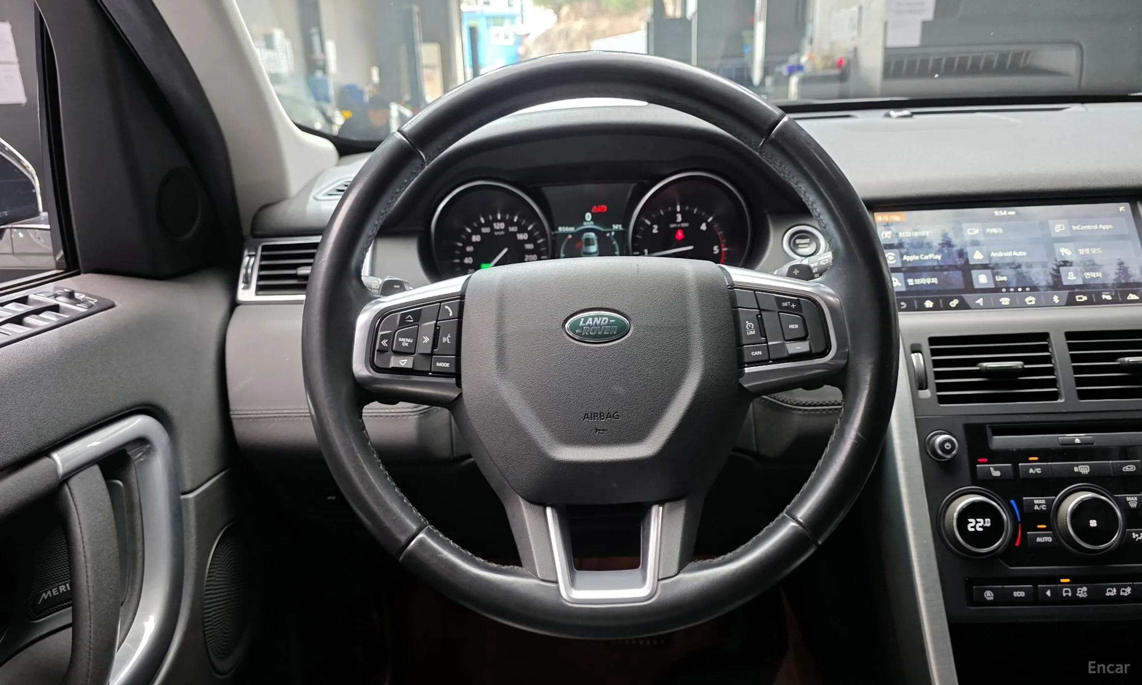 Land Rover Discovery Sports превью 13