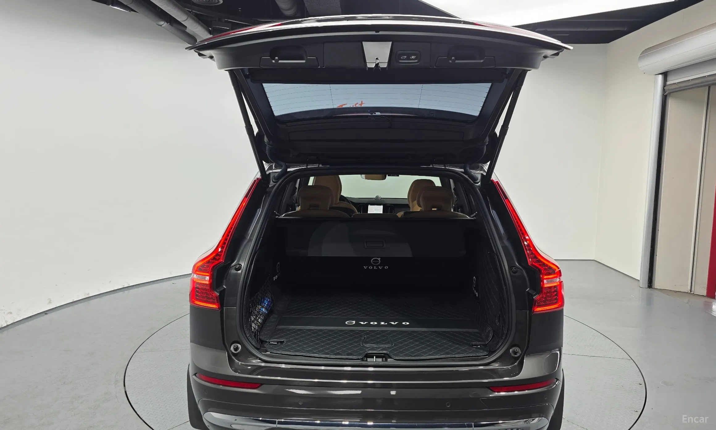 Volvo XC60 Gen 2 превью 20