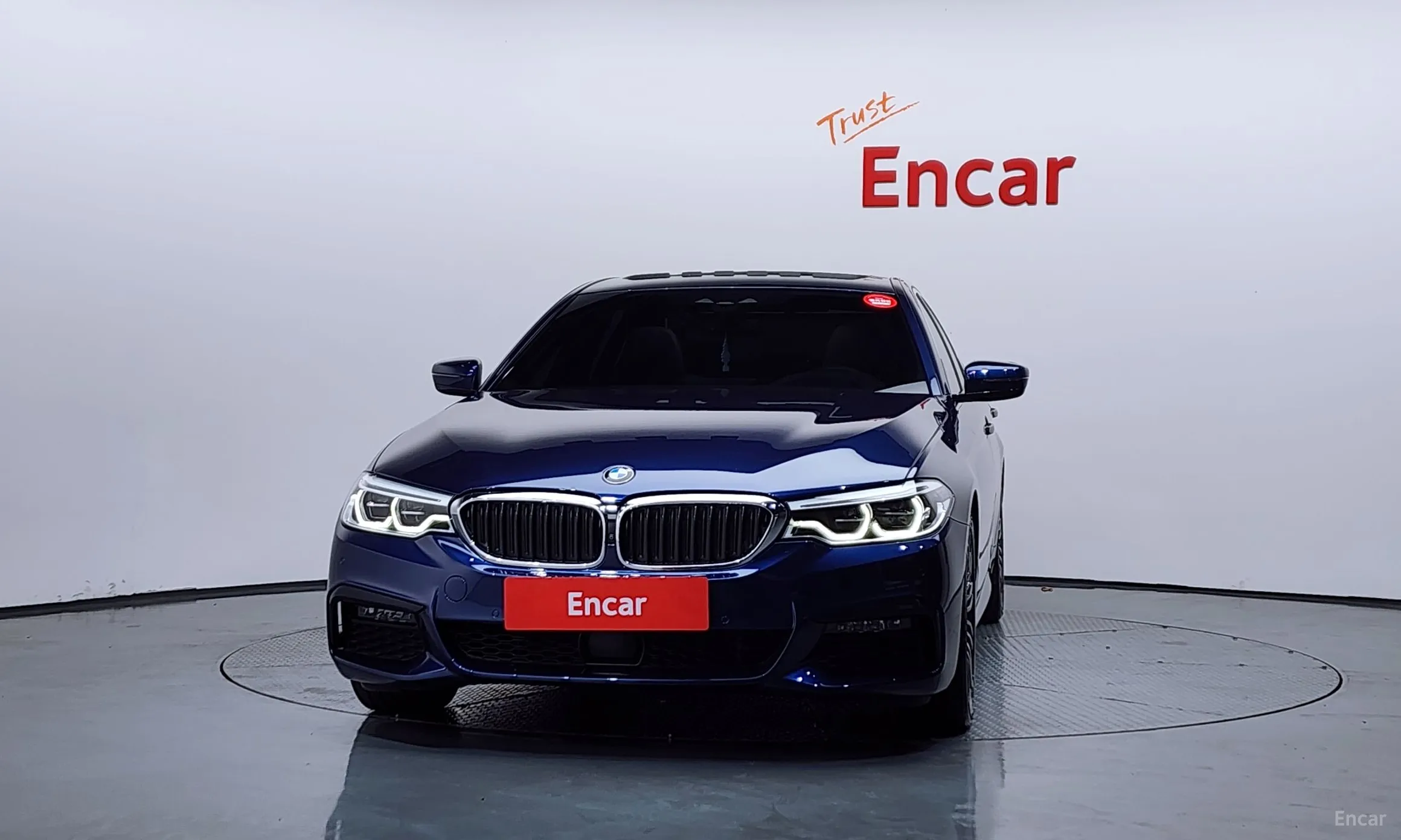 BMW 5 Series (G30) превью 3