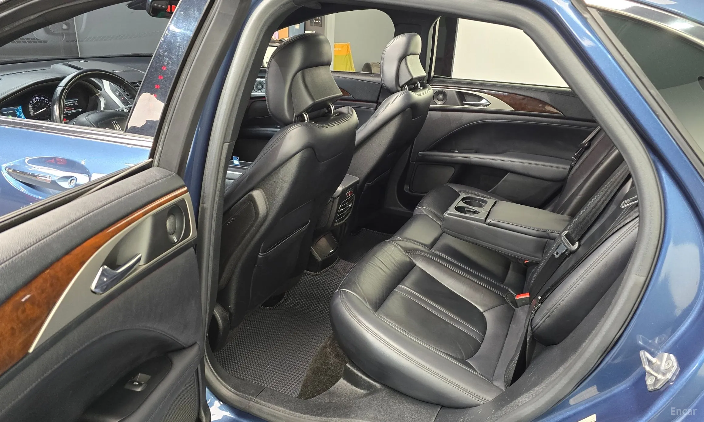 Lincoln New MKZ превью 11