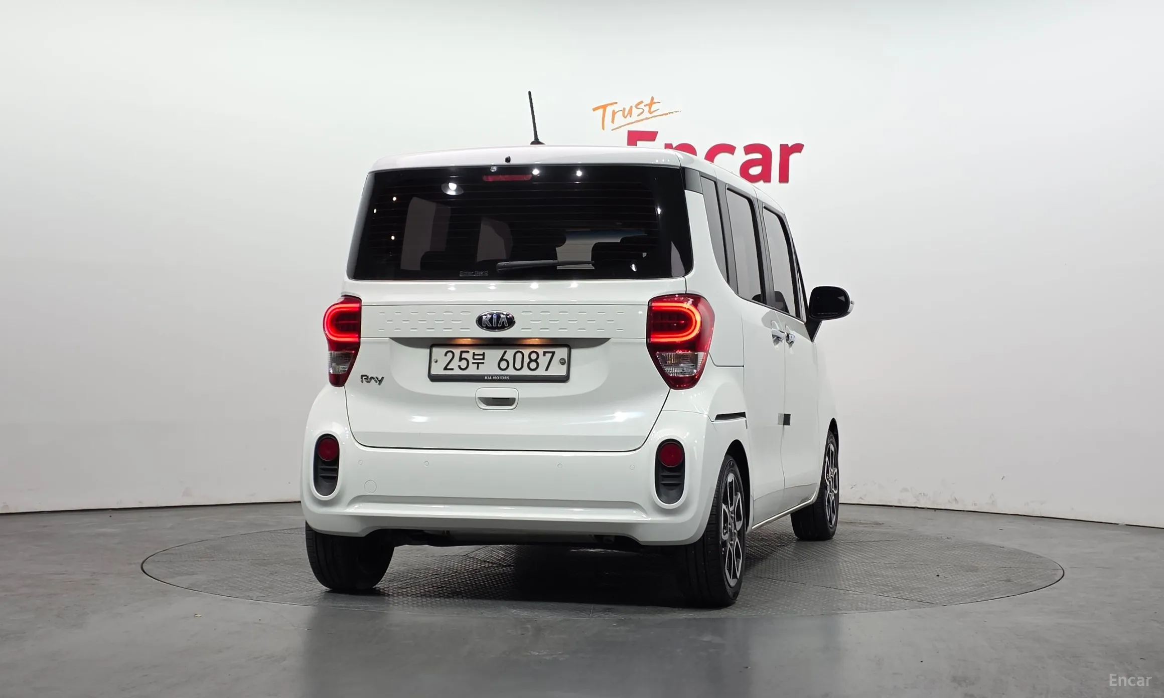 Kia Ray превью 4