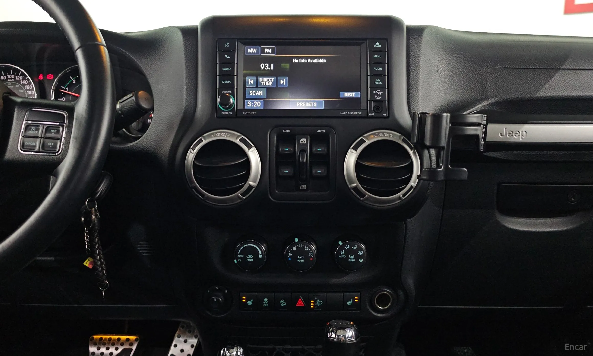 Jeep Wrangler (JK) превью 15