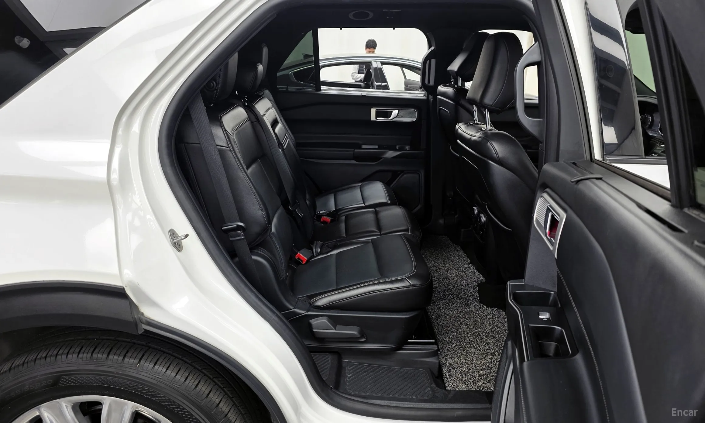 Ford Explorer 6th Generation превью 12